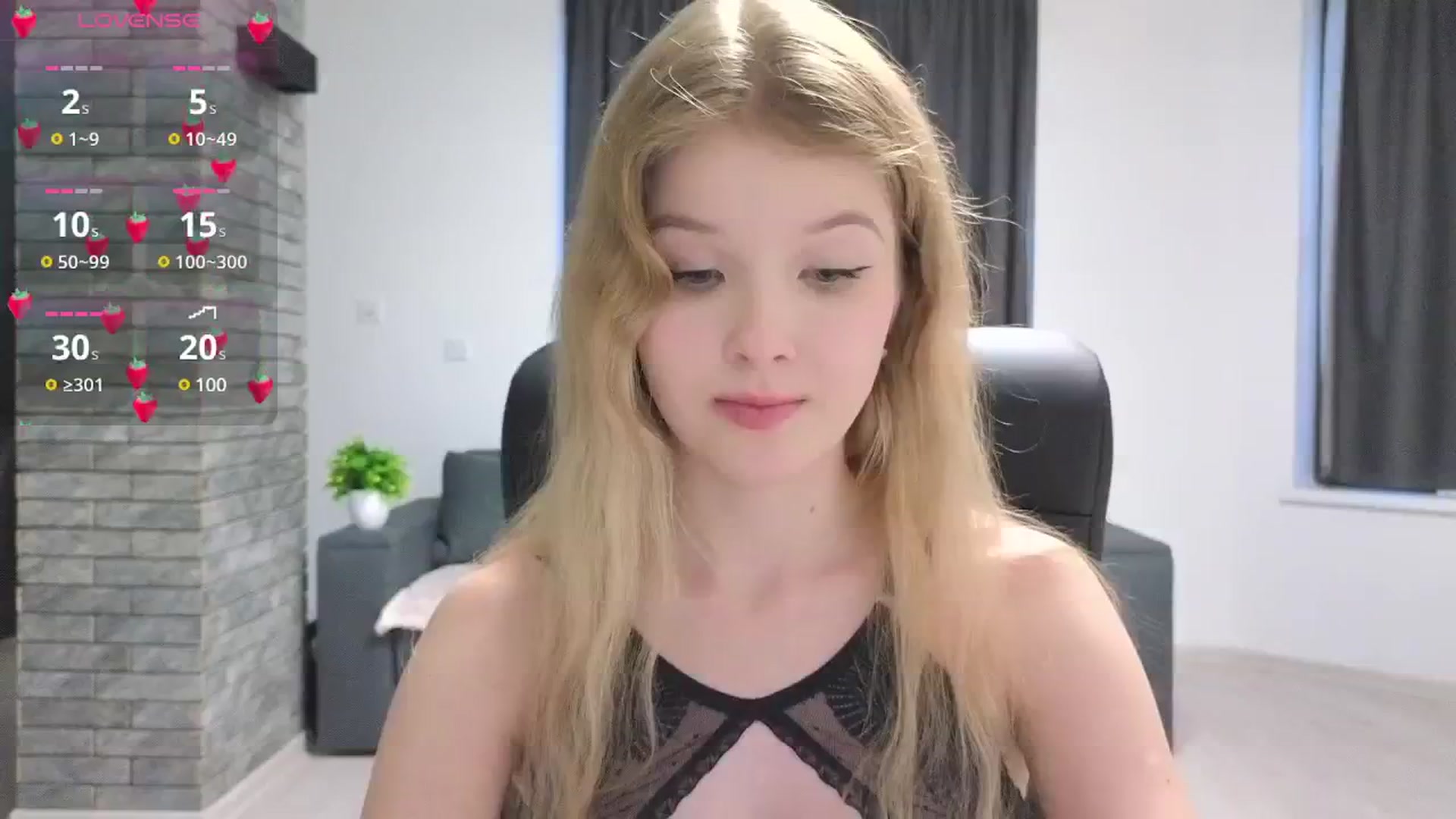 Gallery image thumbnail from Emiliya_Cute's myfreecams stream on, 09/26/2024, 15:44 image 3 of 20