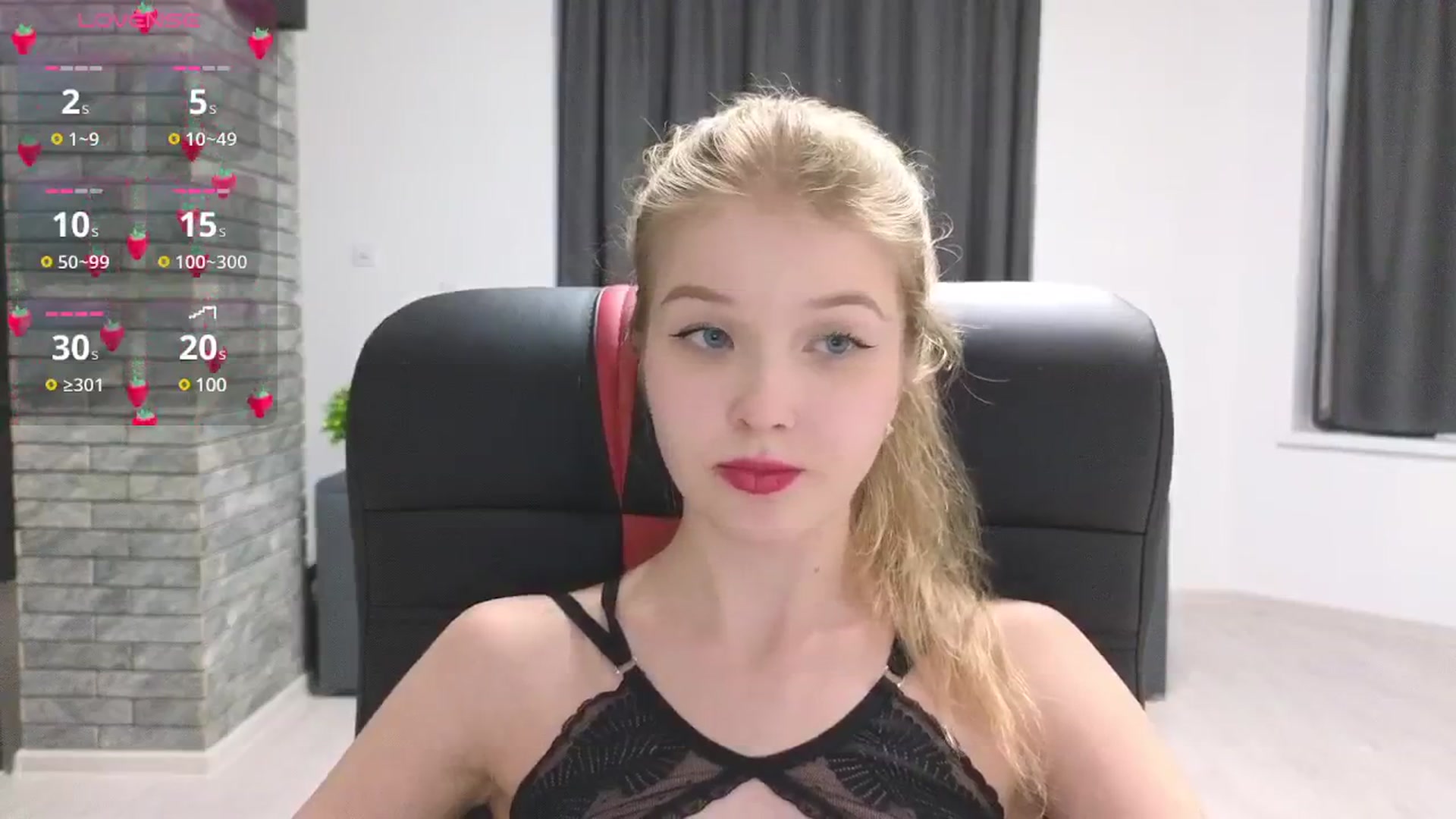 Gallery image thumbnail from Emiliya_Cute's myfreecams stream on, 09/26/2024, 16:03 image 4 of 20