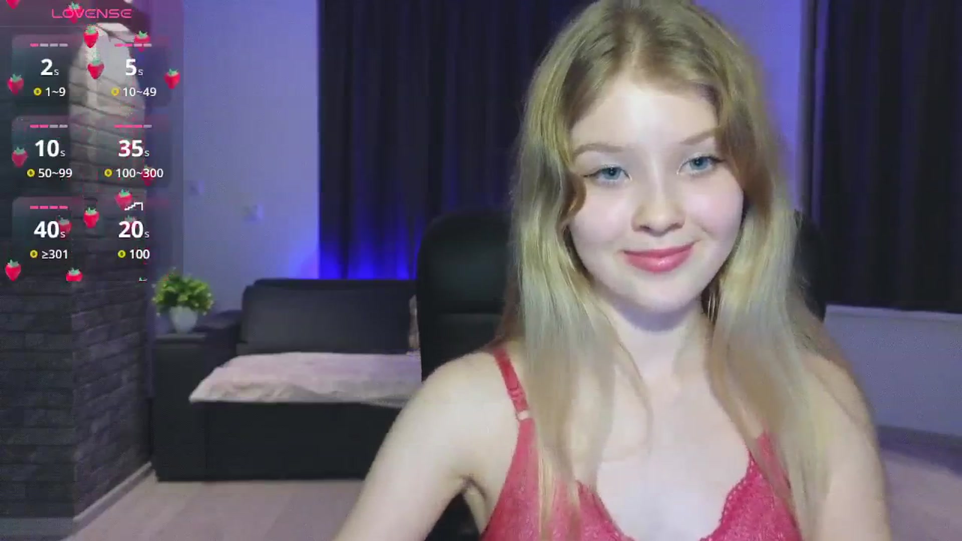Gallery image thumbnail from Emiliya_Cute's myfreecams stream on, 09/29/2024, 19:28 image 4 of 20