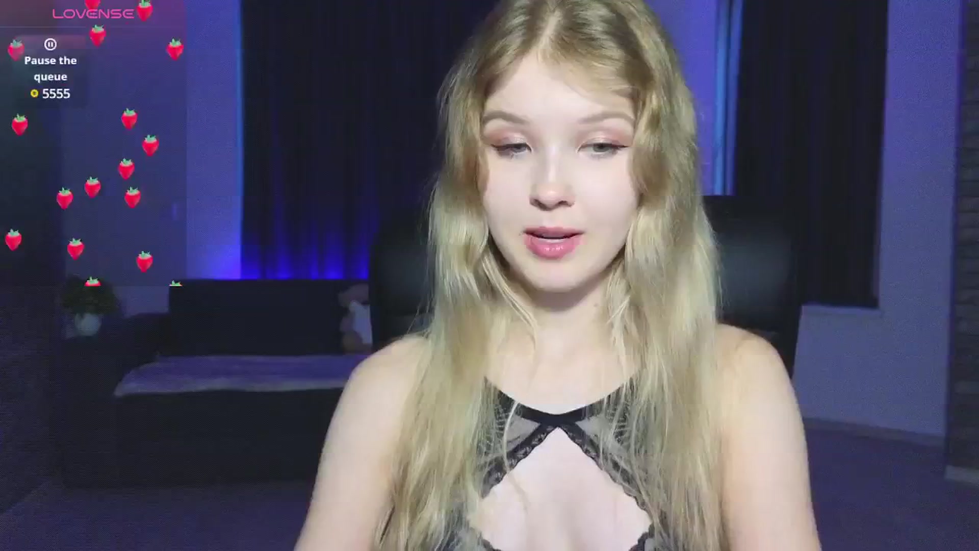 Gallery image thumbnail from Emiliya_Cute's myfreecams stream on, 10/02/2024, 16:29 image 1 of 20
