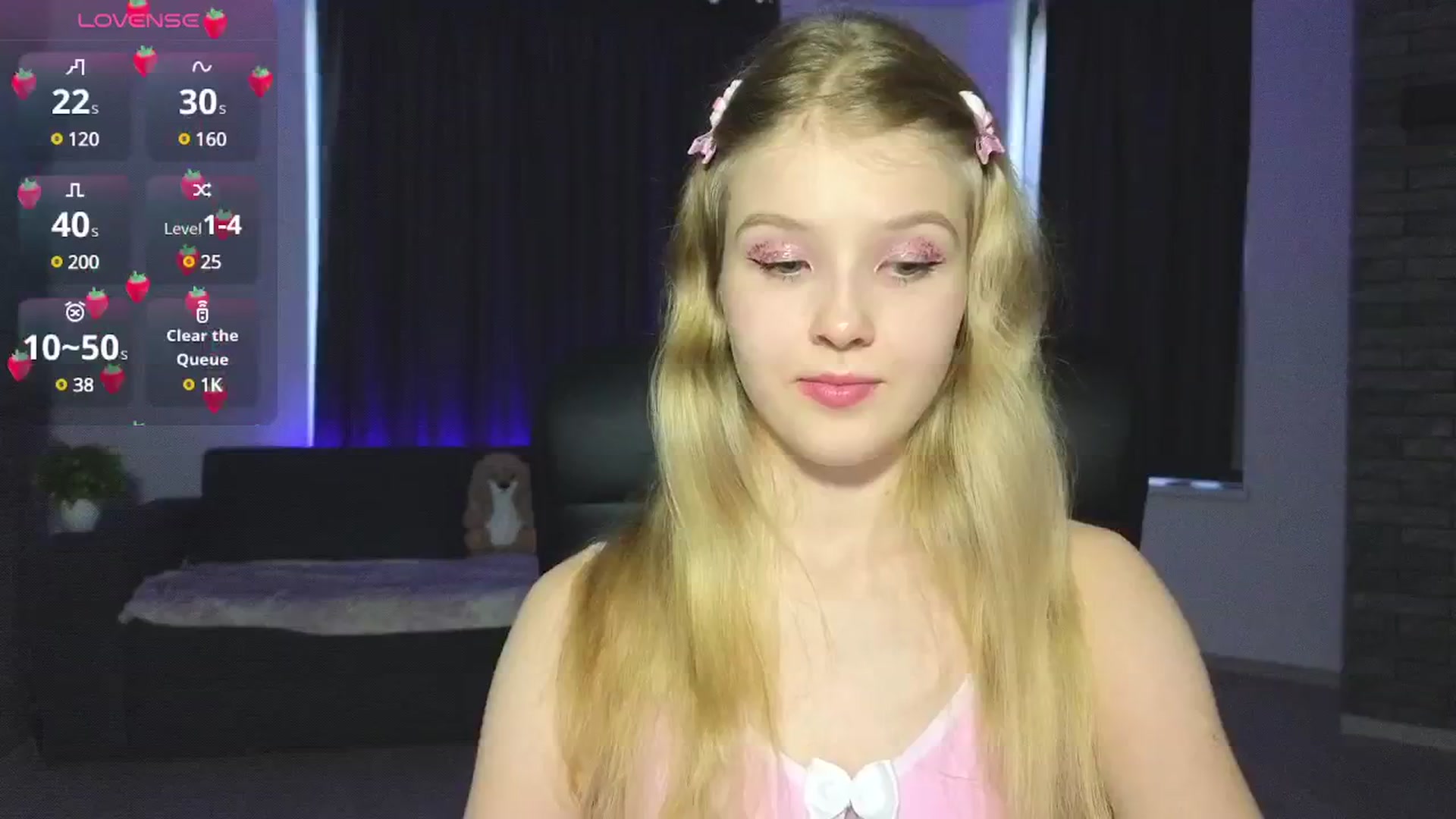 Gallery image thumbnail from Emiliya_Cute's myfreecams stream on, 10/03/2024, 15:57 image 1 of 20