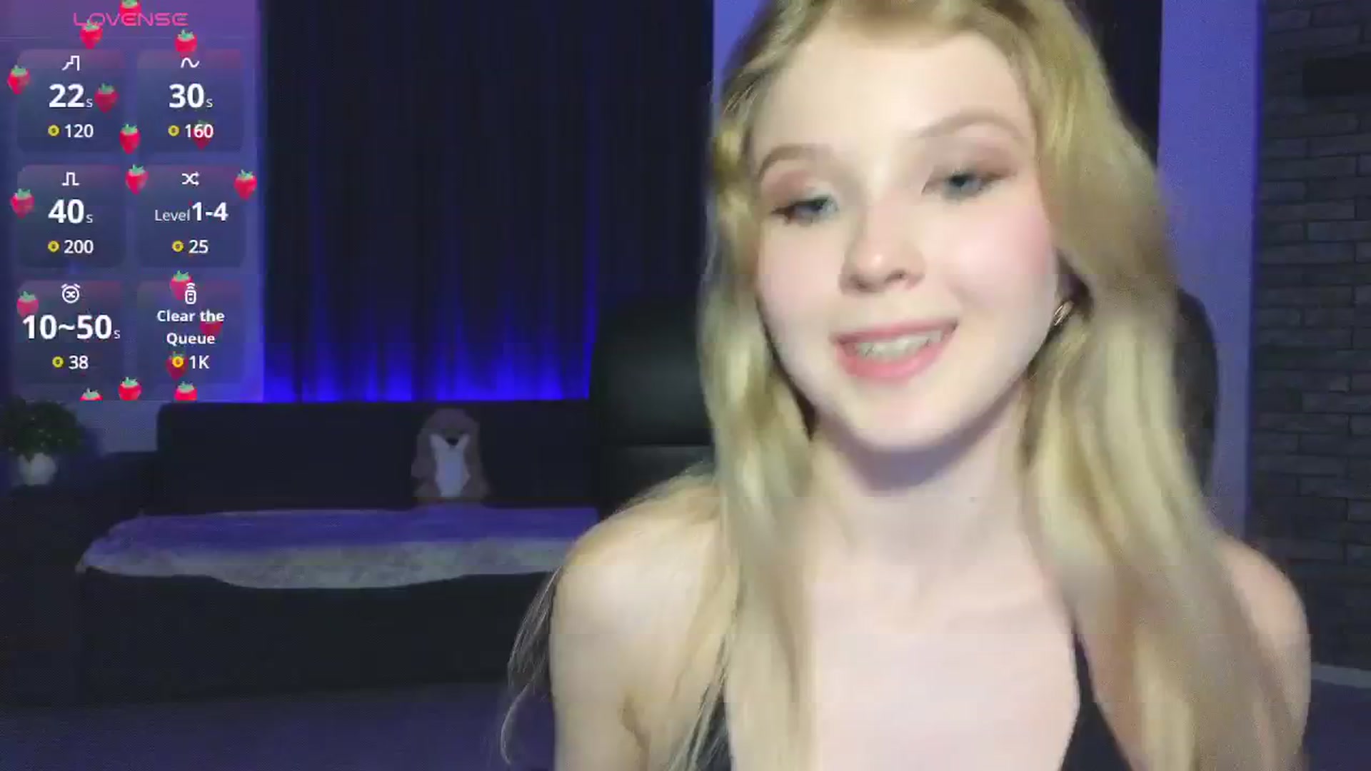 Gallery image thumbnail from Emiliya_Cute's myfreecams stream on, 10/04/2024, 16:09 image 14 of 20