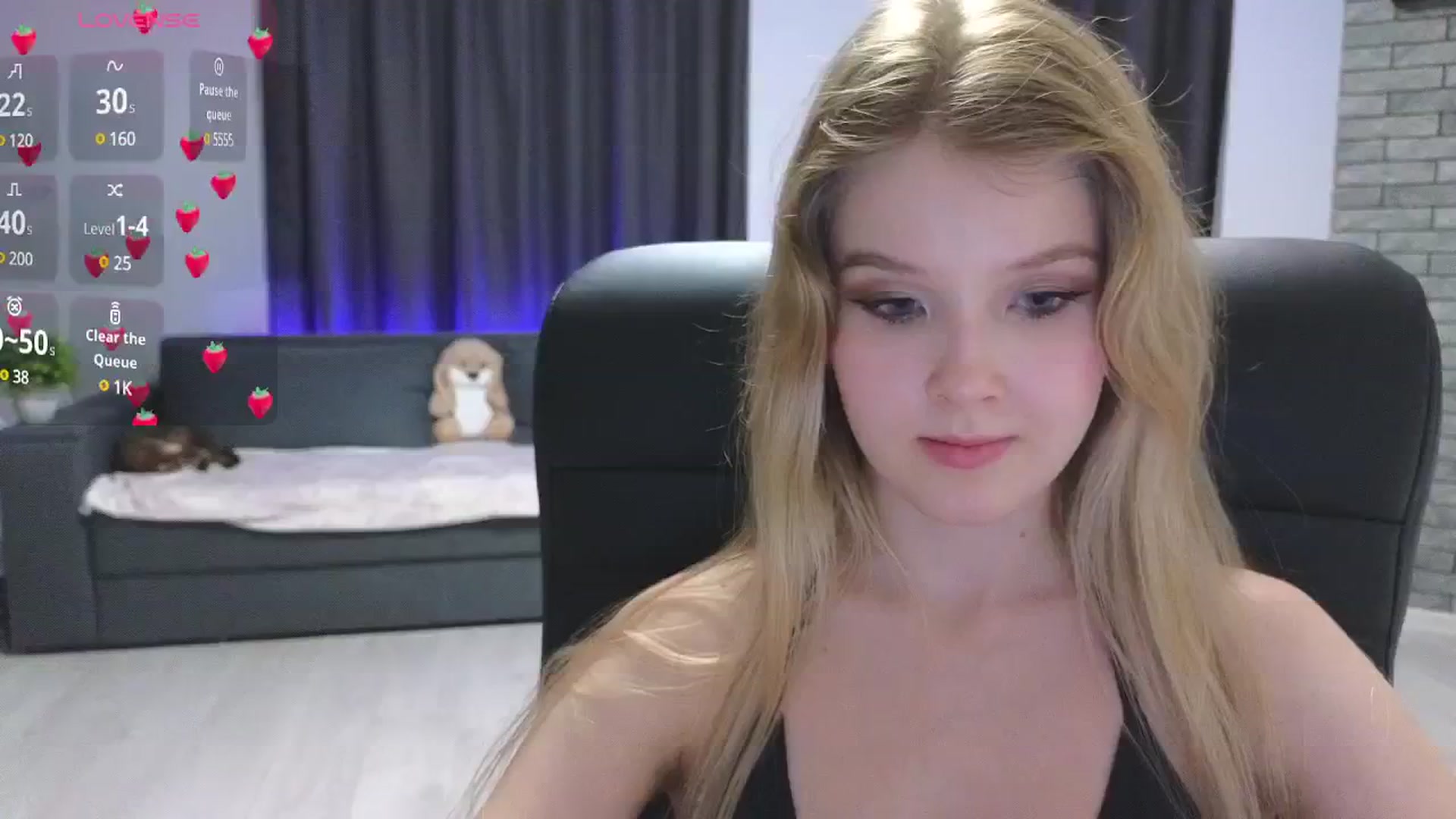 Gallery image thumbnail from Emiliya_Cute's myfreecams stream on, 10/04/2024, 18:58 image 20 of 20