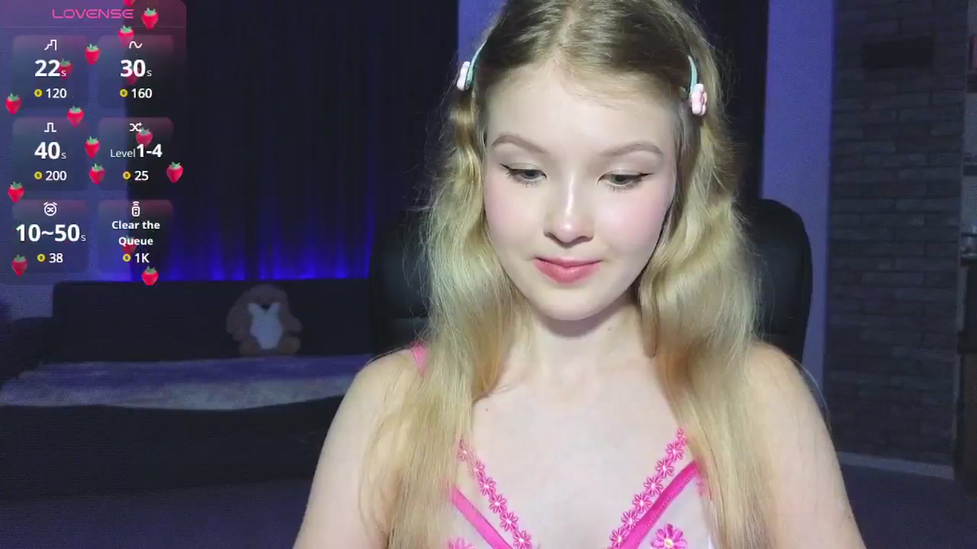 Gallery image thumbnail from Emiliya_Cute's myfreecams stream on, 10/05/2024, 16:18 image 7 of 20