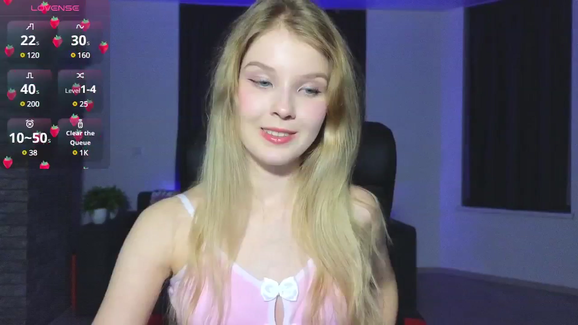Gallery image thumbnail from Emiliya_Cute's myfreecams stream on, 10/19/2024, 16:03 image 2 of 20