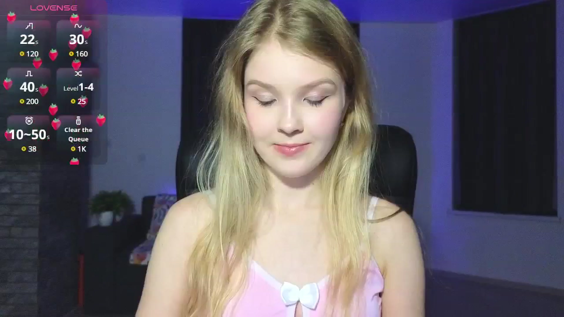 Gallery image thumbnail from Emiliya_Cute's myfreecams stream on, 10/19/2024, 18:10 image 9 of 20