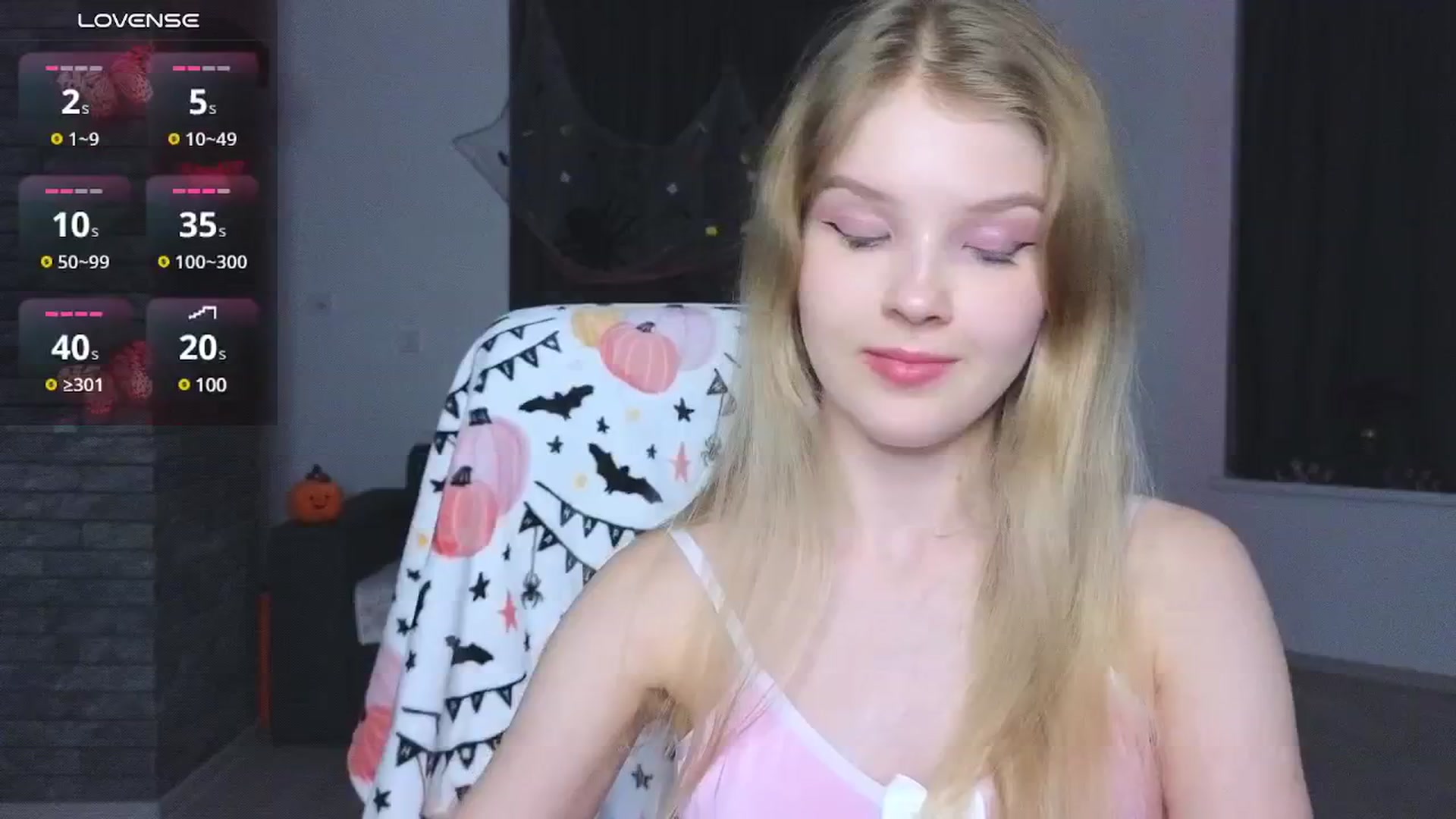 Gallery image thumbnail from Emiliya_Cute's myfreecams stream on, 10/23/2024, 19:28 image 12 of 20