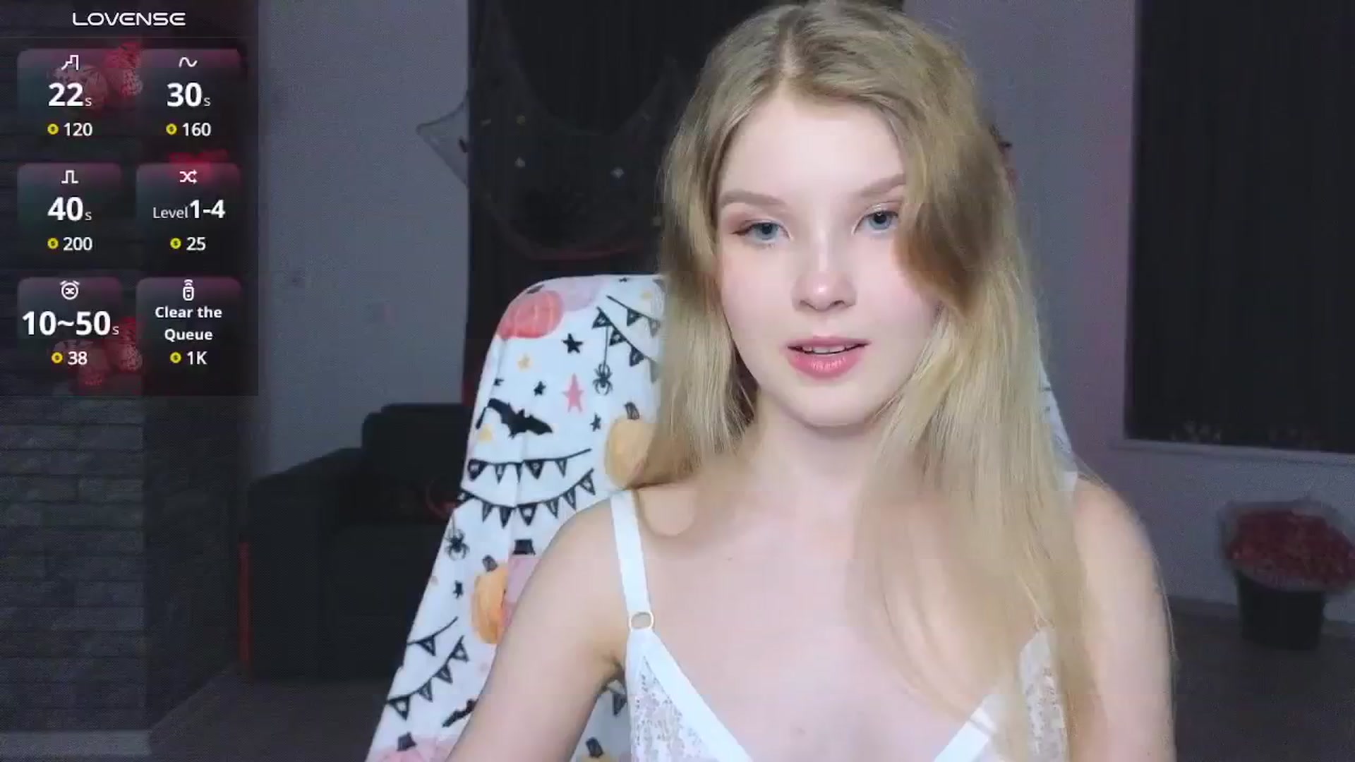 Gallery image thumbnail from Emiliya_Cute's myfreecams stream on, 10/24/2024, 17:39 image 10 of 20