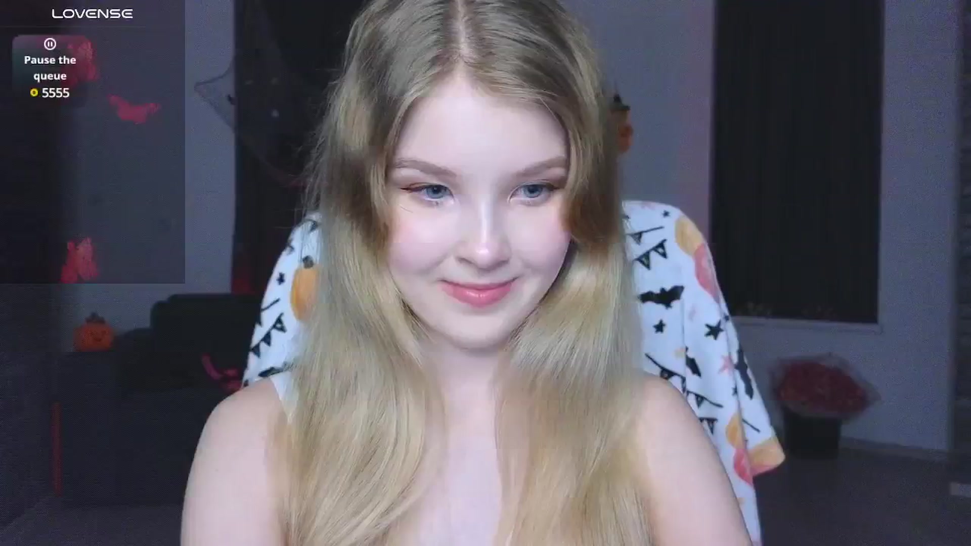 Gallery image thumbnail from Emiliya_Cute's myfreecams stream on, 10/24/2024, 19:06 image 13 of 20
