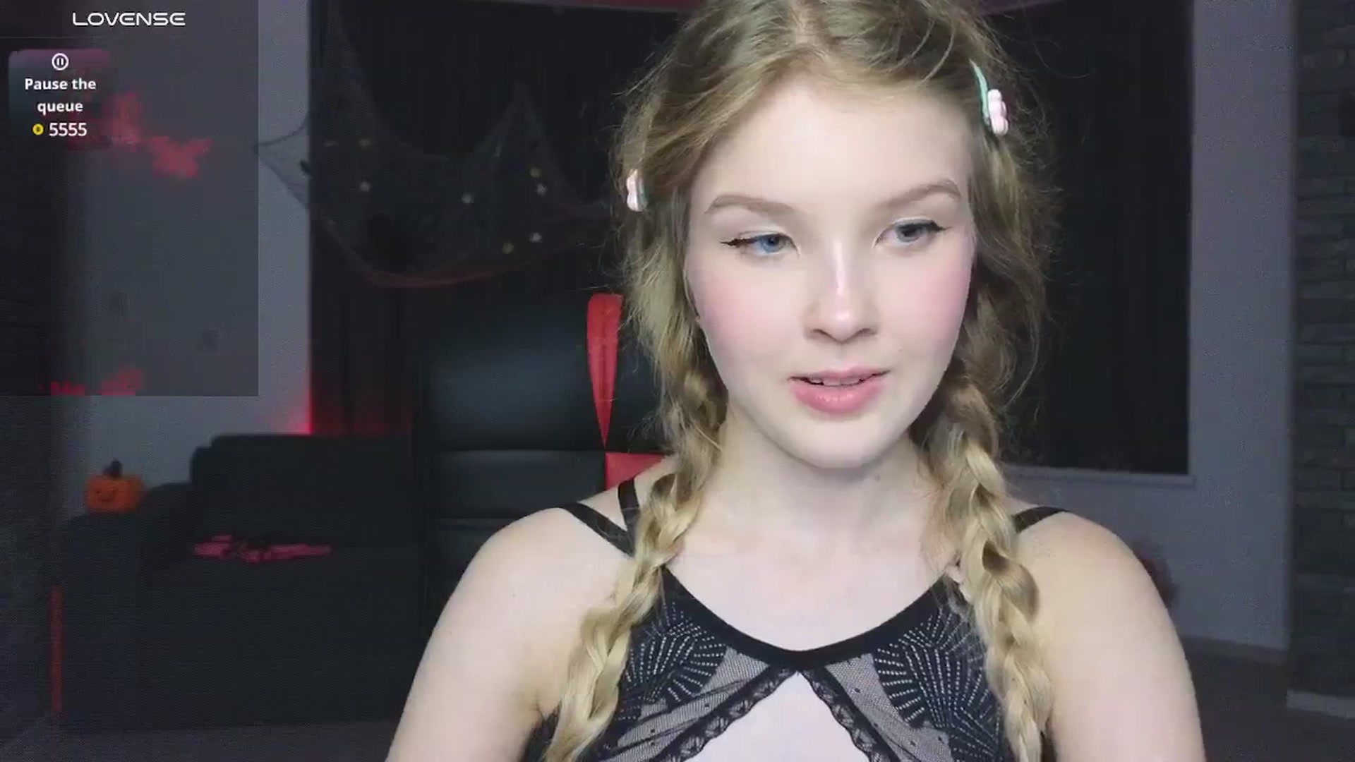Gallery image thumbnail from Emiliya_Cute's myfreecams stream on, 10/26/2024, 17:25 image 5 of 20