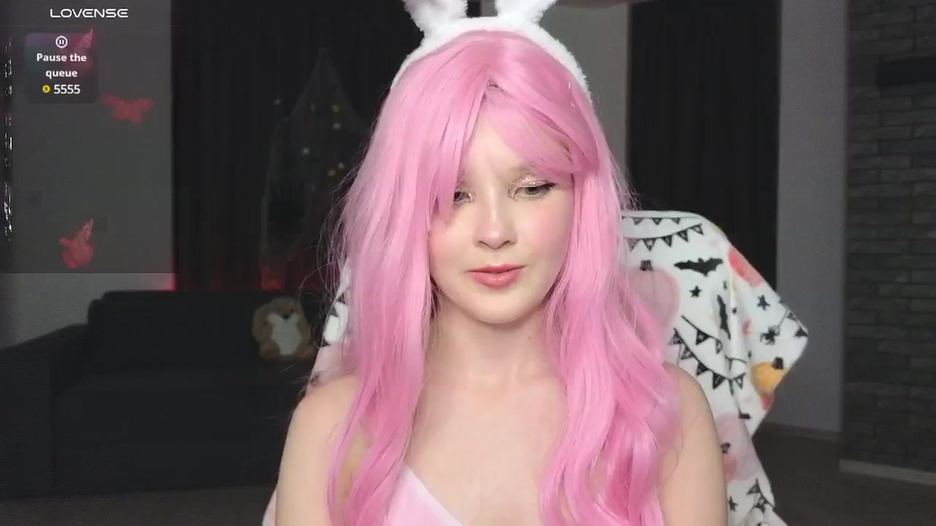 Gallery image thumbnail from Emiliya_Cute's myfreecams stream on, 10/27/2024, 18:52 image 1 of 20