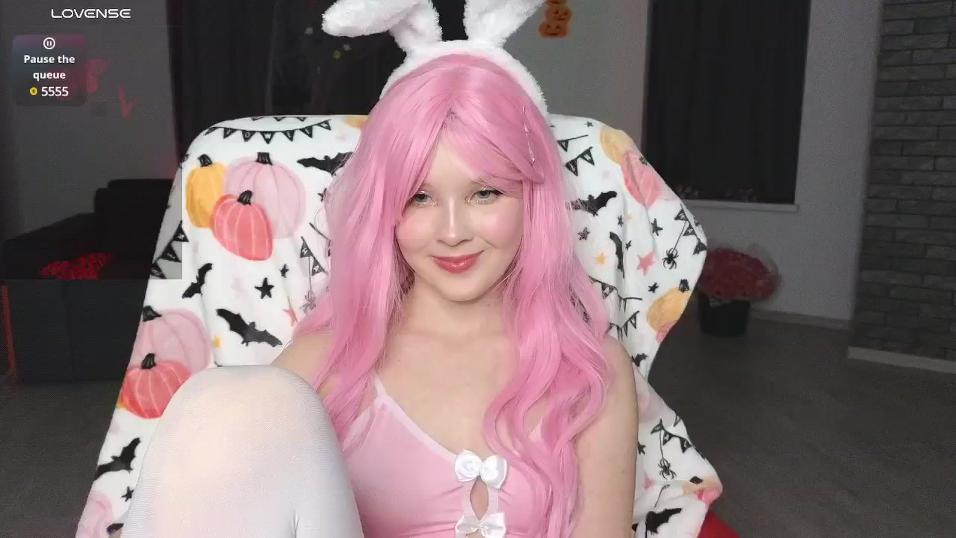 Gallery image thumbnail from Emiliya_Cute's myfreecams stream on, 10/27/2024, 18:52 image 15 of 20