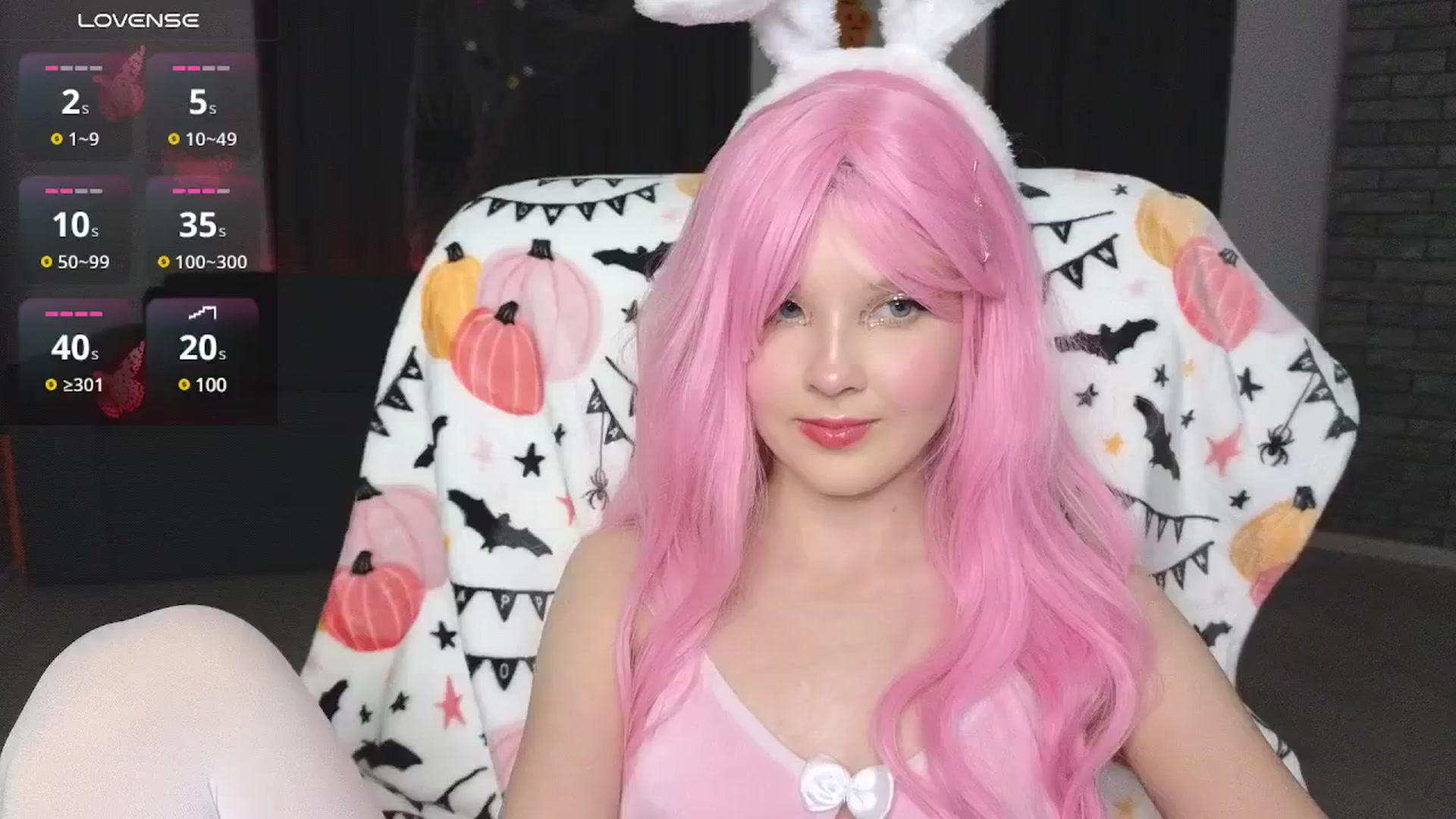 Gallery image thumbnail from Emiliya_Cute's myfreecams stream on, 10/27/2024, 18:52 image 16 of 20