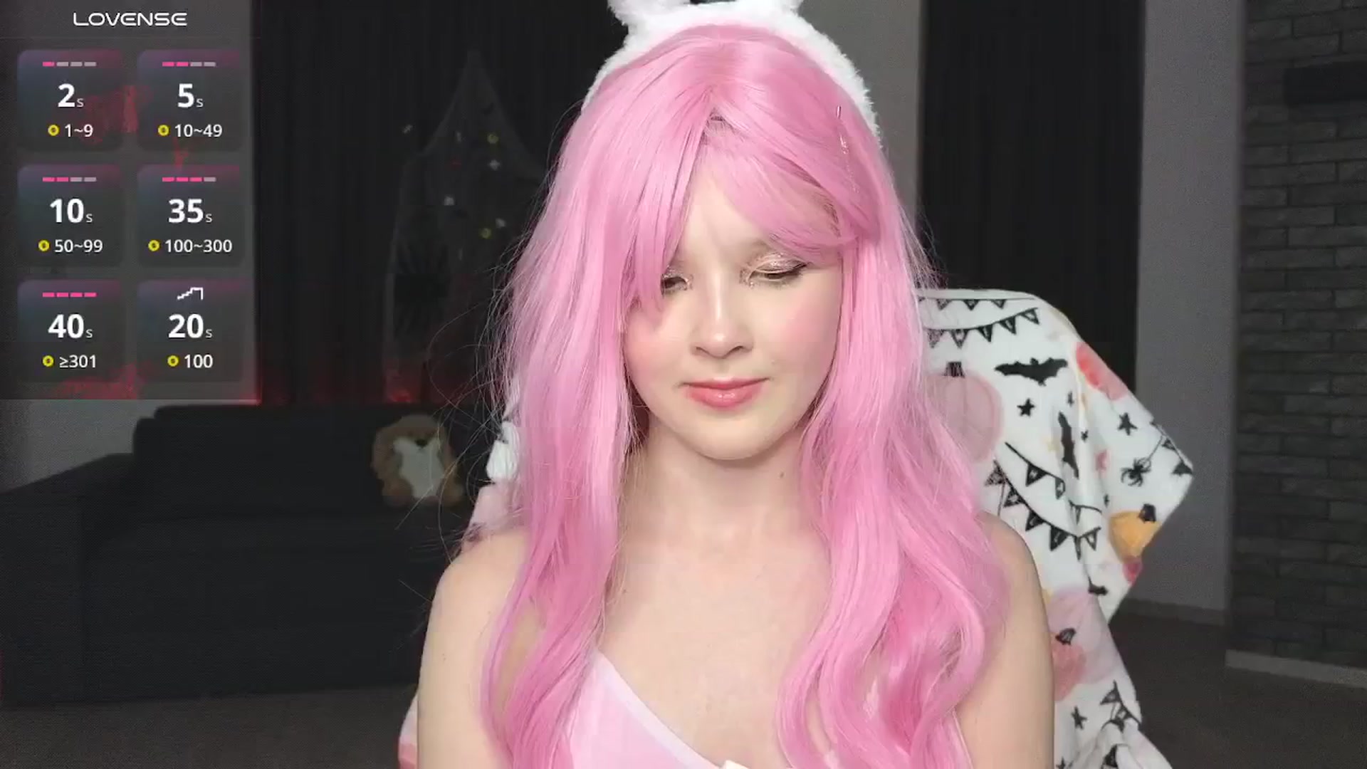 Gallery image thumbnail from Emiliya_Cute's myfreecams stream on, 10/27/2024, 18:52 image 3 of 20