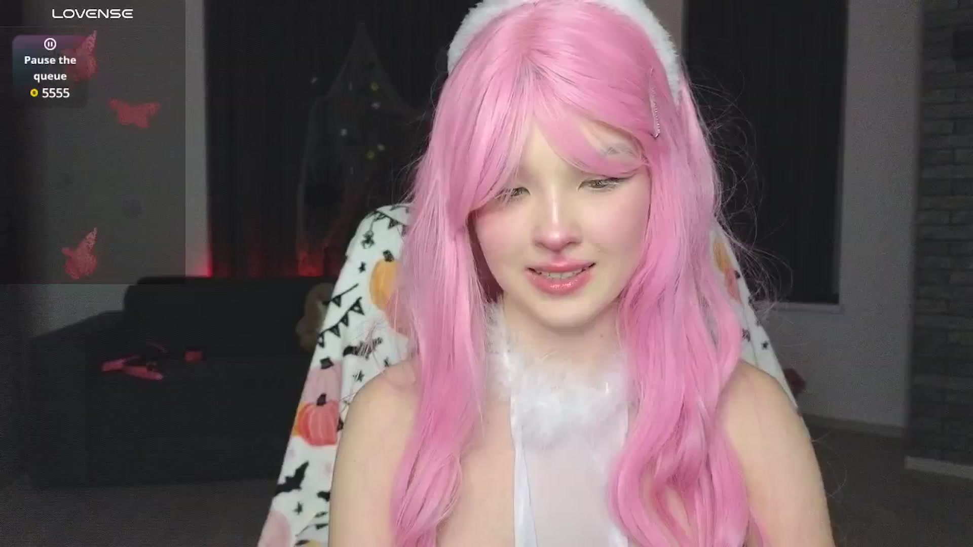 Gallery image thumbnail from Emiliya_Cute's myfreecams stream on, 10/29/2024, 18:55 image 1 of 20