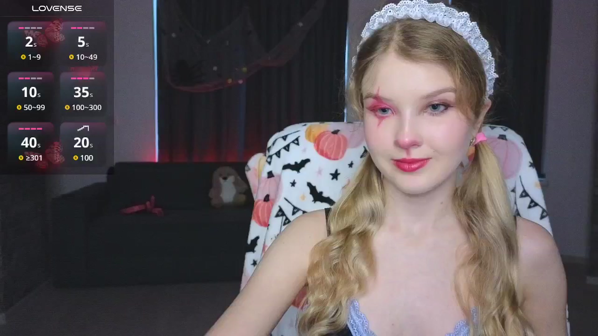 Gallery image thumbnail from Emiliya_Cute's myfreecams stream on, 10/30/2024, 13:13 image 10 of 20