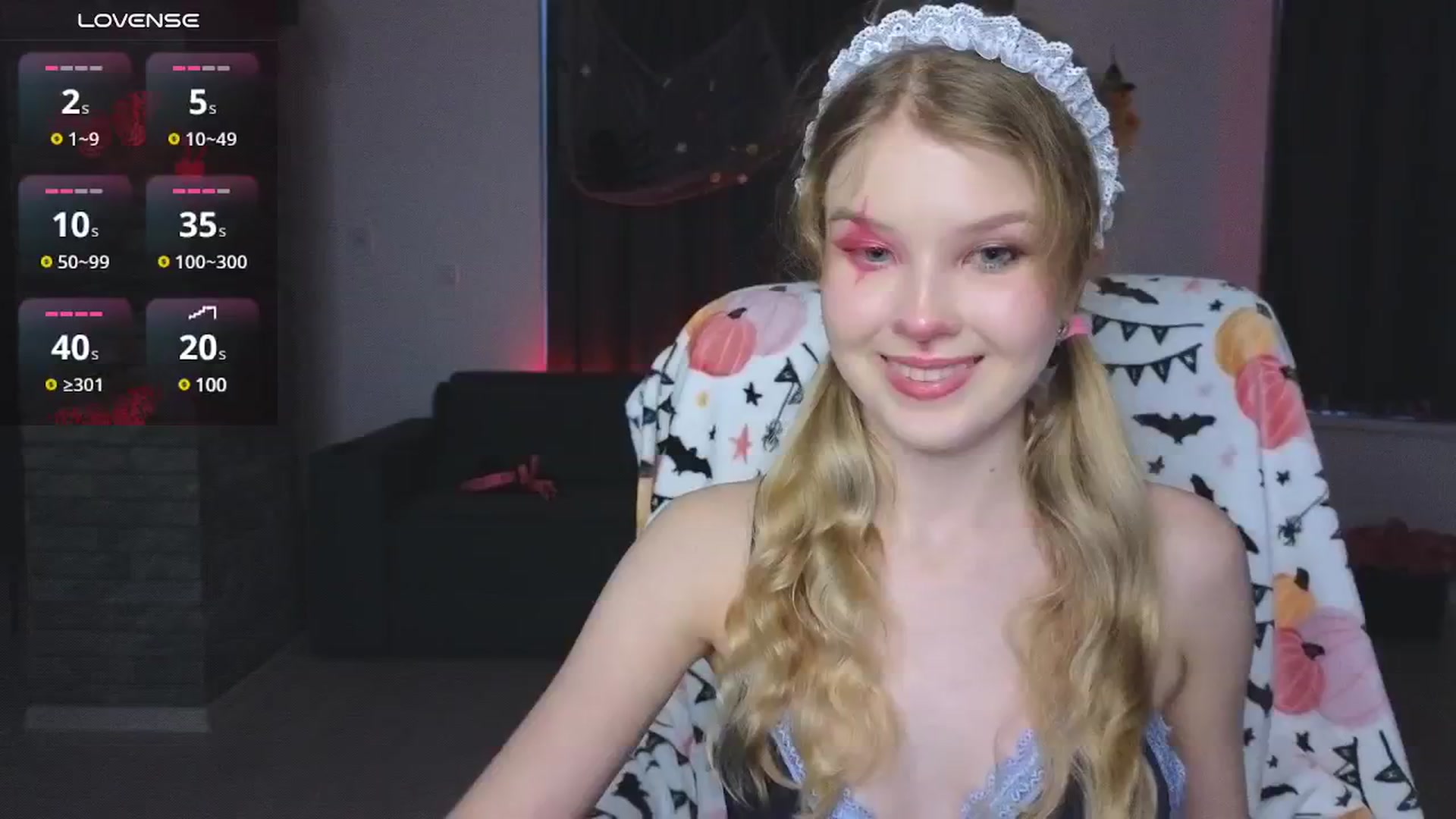 Gallery image thumbnail from Emiliya_Cute's myfreecams stream on, 10/30/2024, 14:45 image 14 of 20