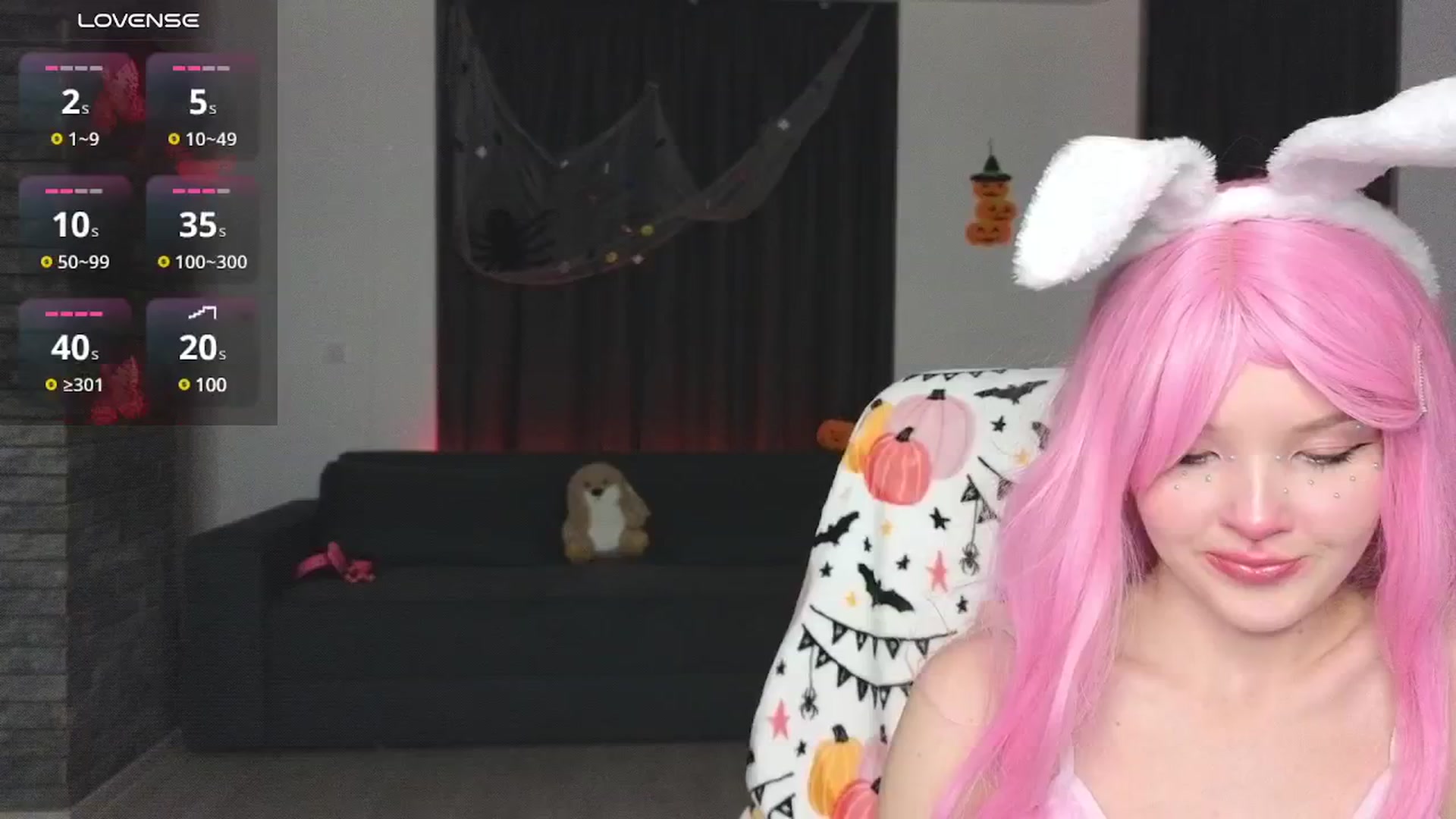 Gallery image thumbnail from Emiliya_Cute's myfreecams stream on, 10/31/2024, 16:07 image 13 of 20