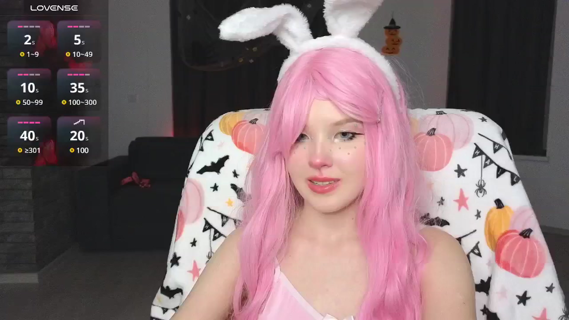 Gallery image thumbnail from Emiliya_Cute's myfreecams stream on, 10/31/2024, 16:07 image 1 of 20