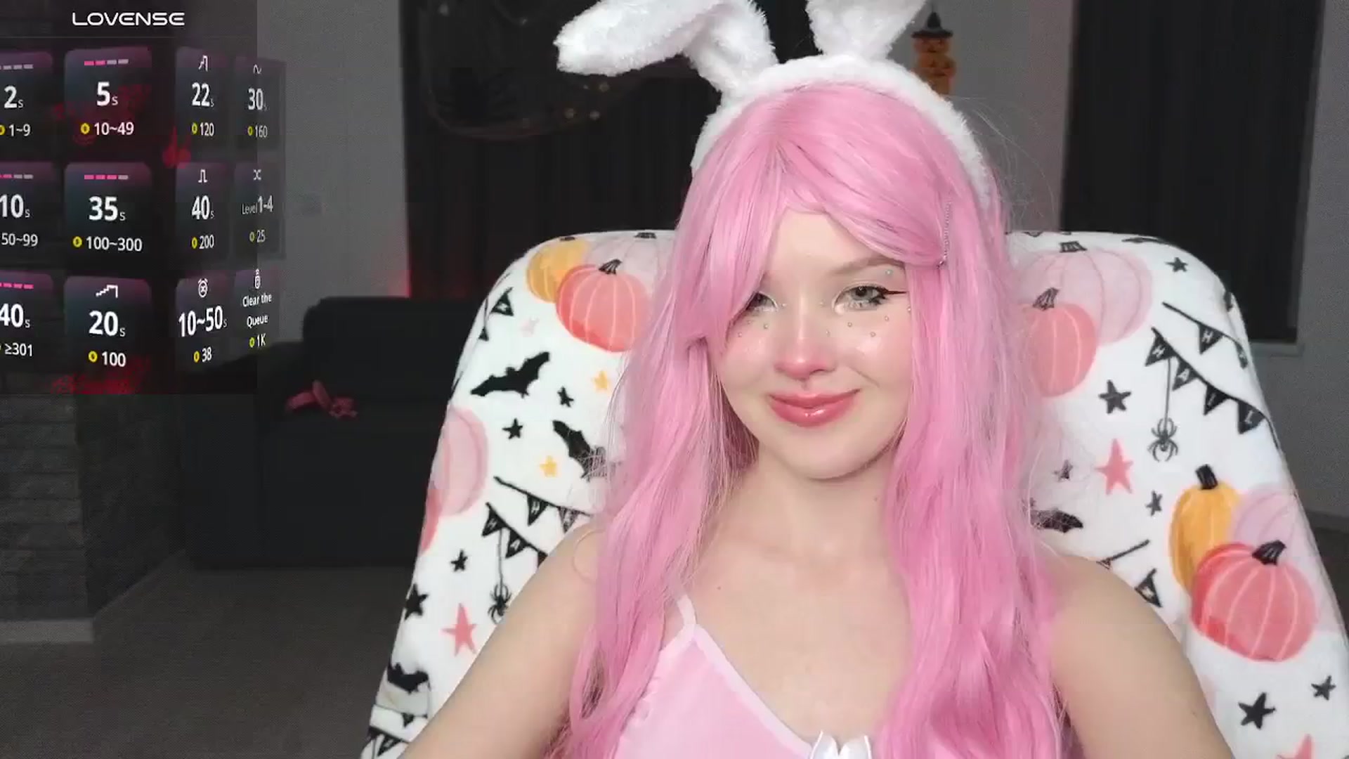 Gallery image thumbnail from Emiliya_Cute's myfreecams stream on, 10/31/2024, 16:07 image 3 of 20