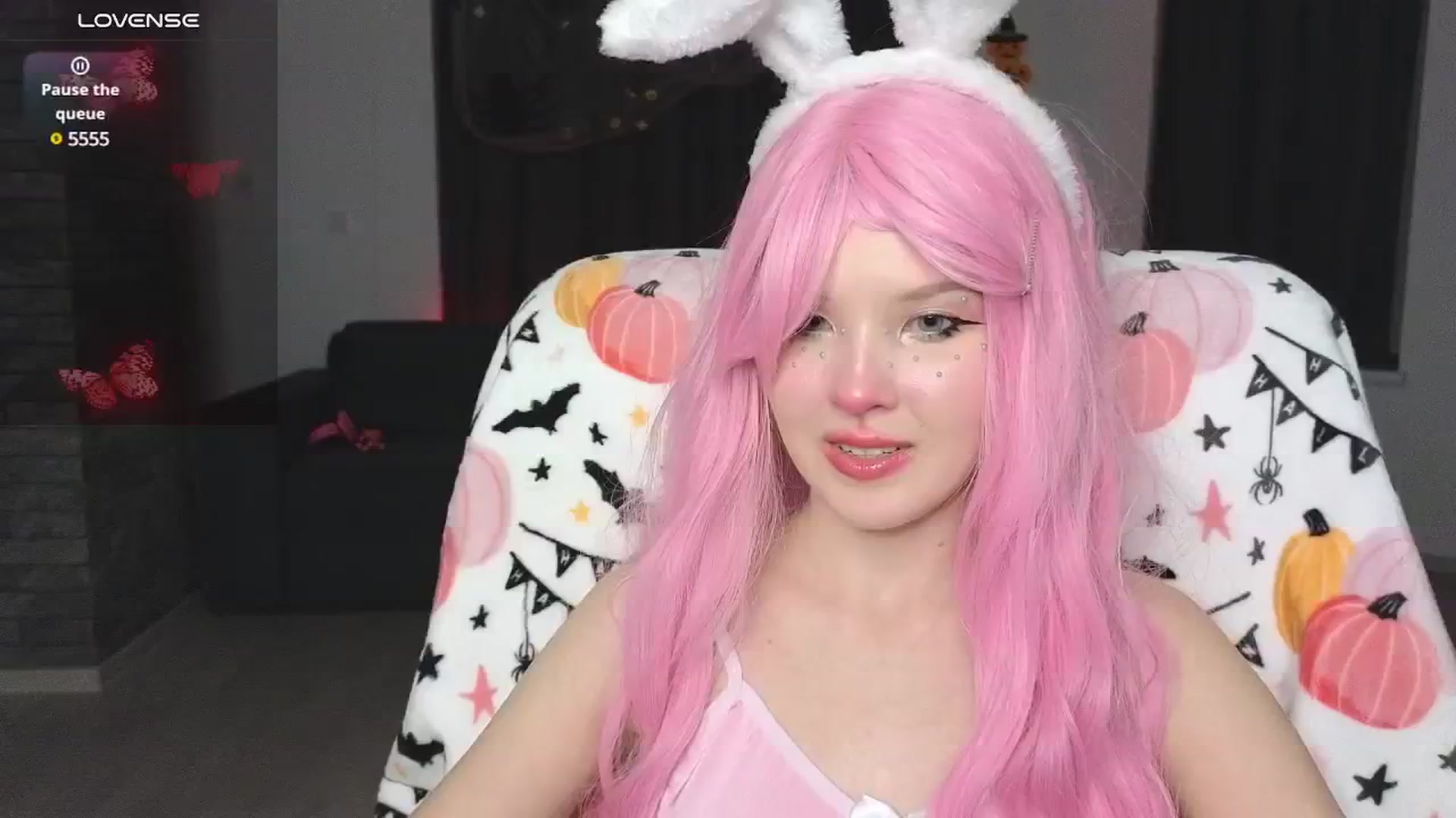 Gallery image thumbnail from Emiliya_Cute's myfreecams stream on, 10/31/2024, 16:07 image 2 of 20