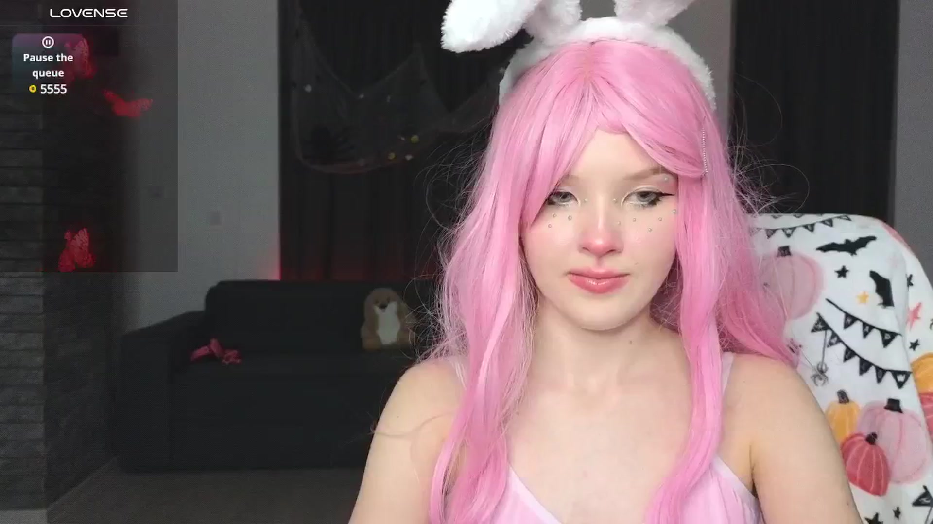 Gallery image thumbnail from Emiliya_Cute's myfreecams stream on, 10/31/2024, 16:07 image 16 of 20