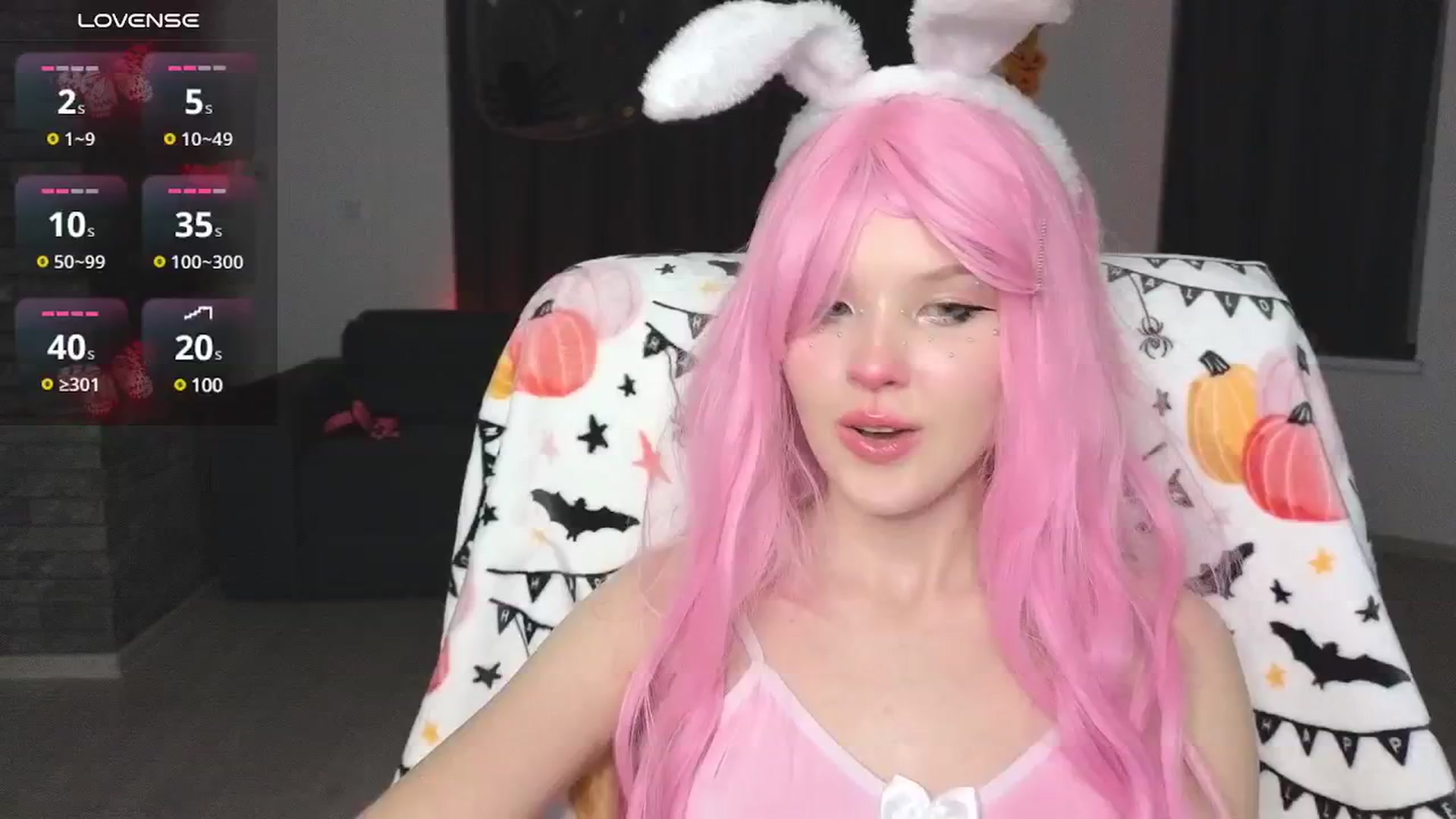 Gallery image thumbnail from Emiliya_Cute's myfreecams stream on, 10/31/2024, 17:13 image 8 of 20