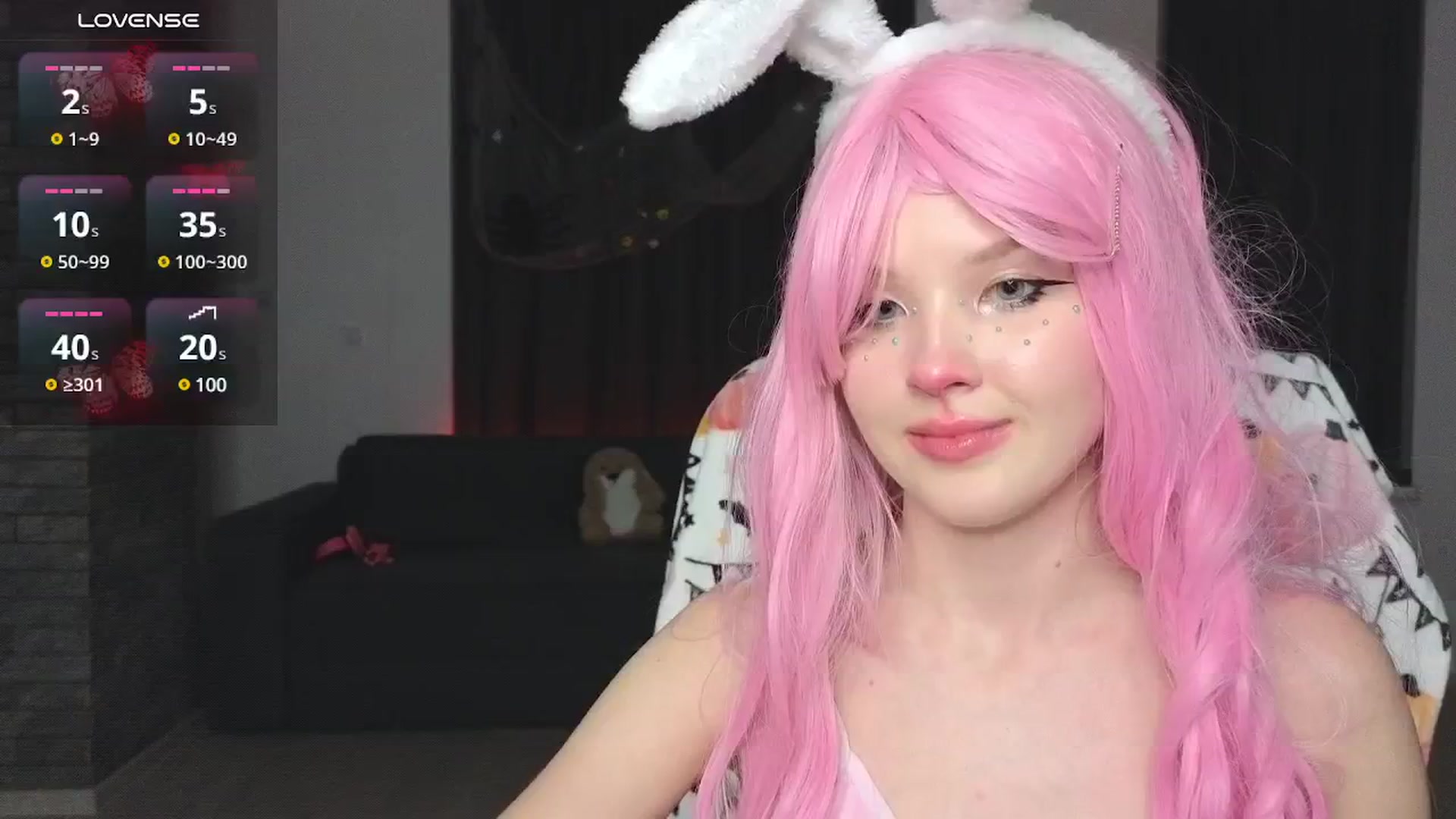 Gallery image thumbnail from Emiliya_Cute's myfreecams stream on, 10/31/2024, 17:13 image 2 of 20