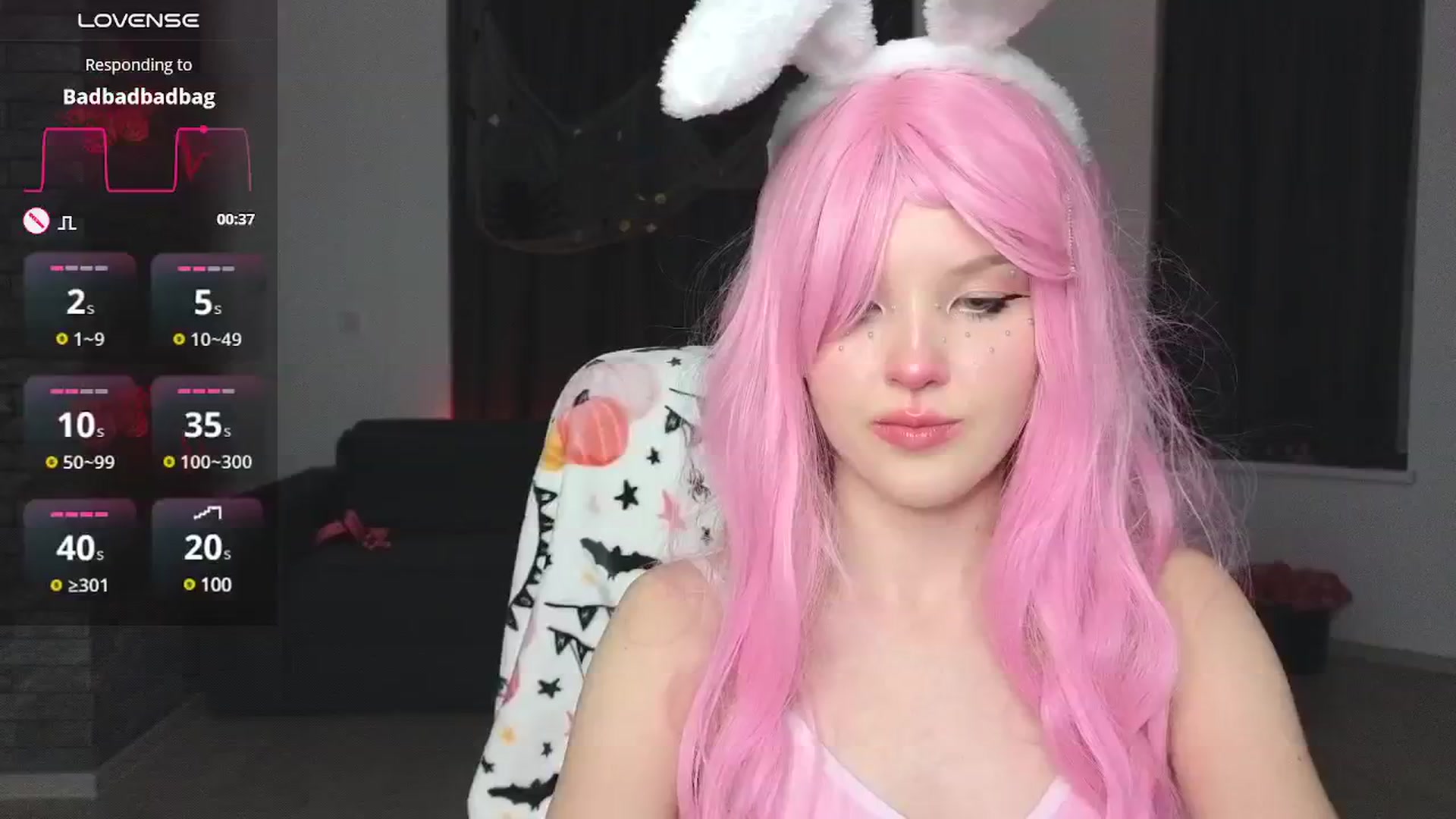 Gallery image thumbnail from Emiliya_Cute's myfreecams stream on, 10/31/2024, 17:13 image 12 of 20