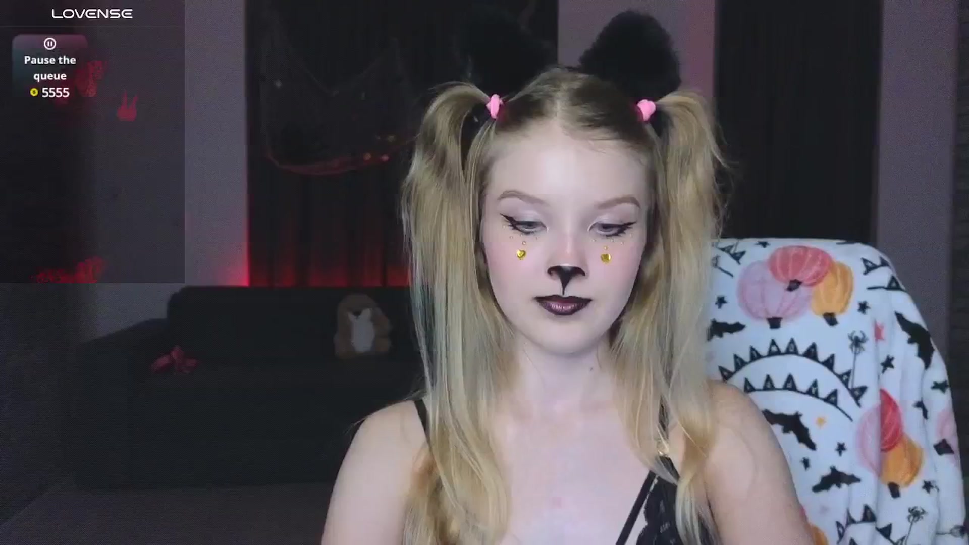 Gallery image thumbnail from Emiliya_Cute's myfreecams stream on, 11/01/2024, 17:30 image 5 of 20