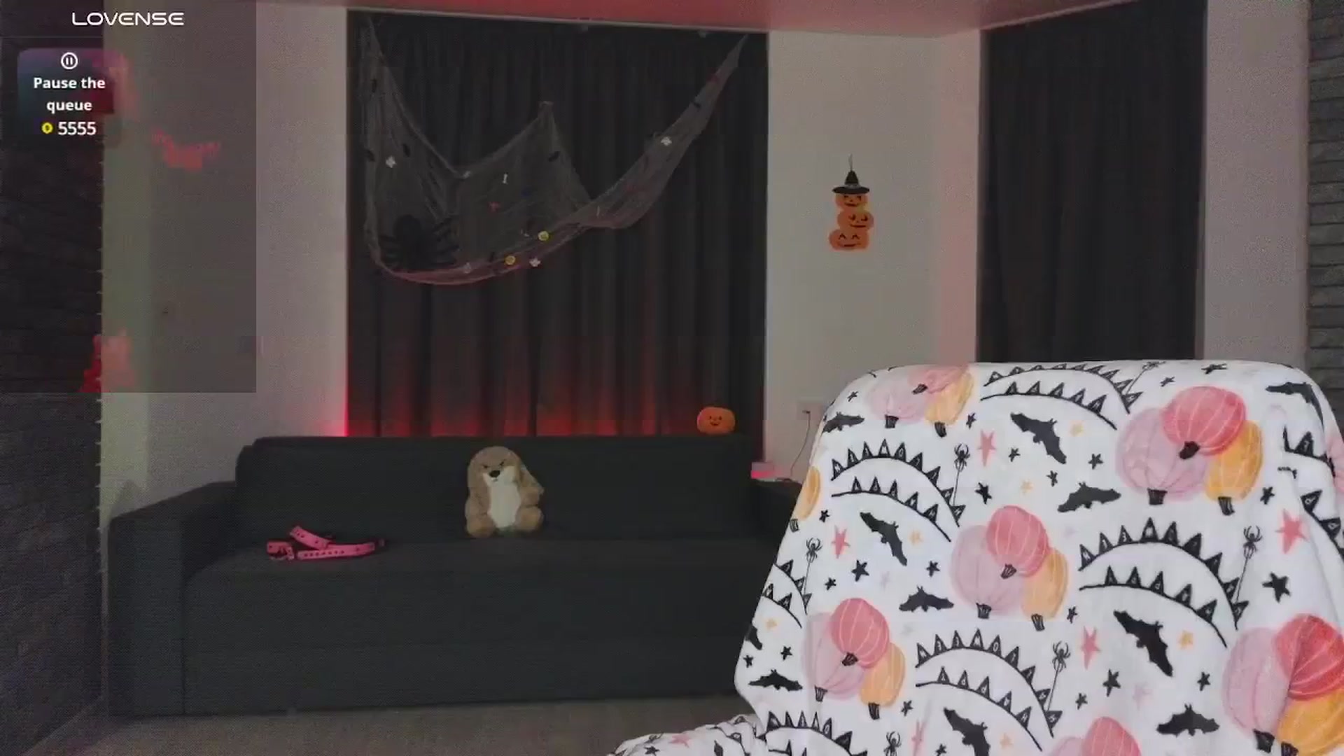 Gallery image thumbnail from Emiliya_Cute's myfreecams stream on, 11/02/2024, 18:50 image 15 of 20