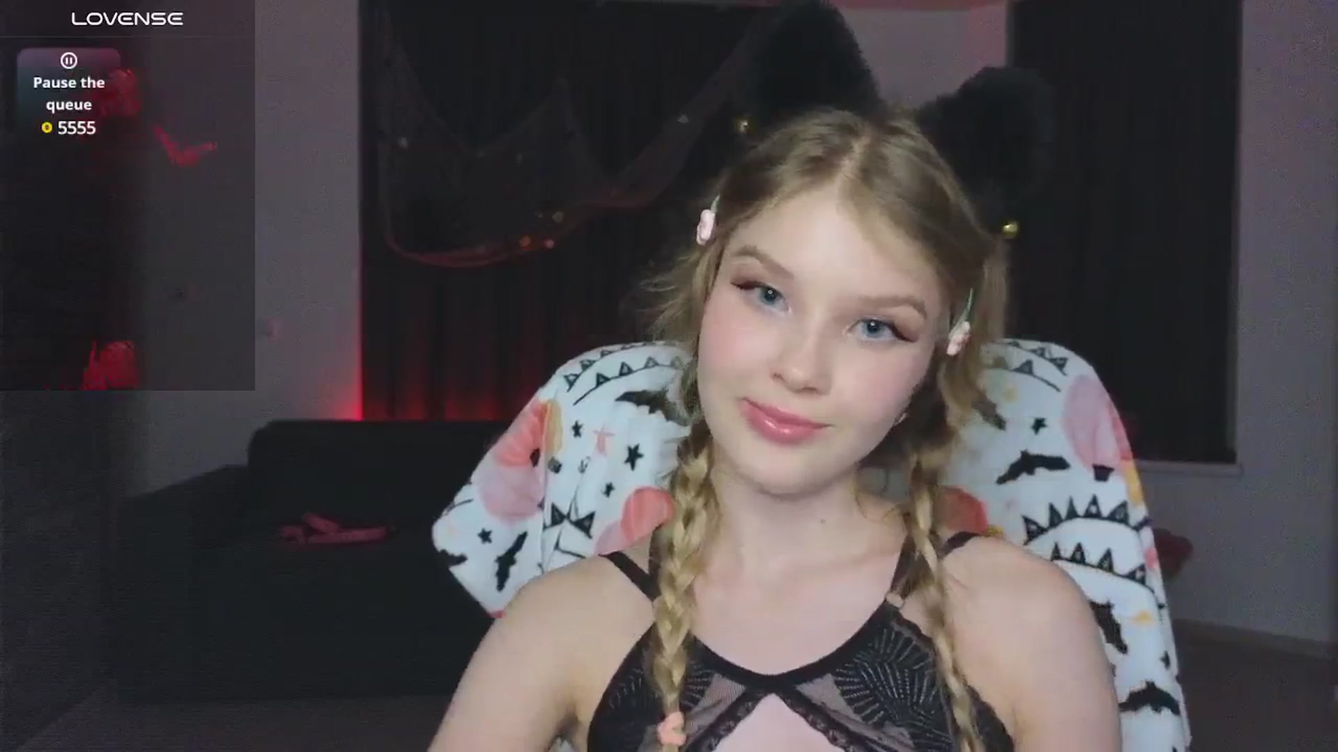 Gallery image thumbnail from Emiliya_Cute's myfreecams stream on, 11/02/2024, 20:03 image 10 of 20