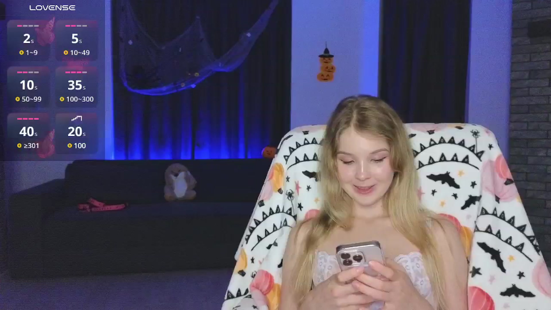Gallery image thumbnail from Emiliya_Cute's myfreecams stream on, 11/03/2024, 19:14 image 4 of 20