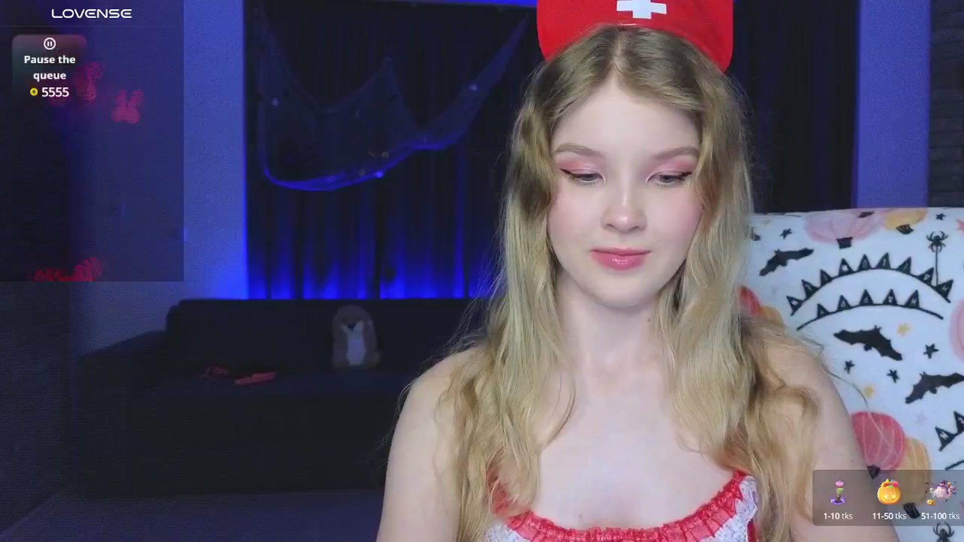 Gallery image thumbnail from Emiliya_Cute's myfreecams stream on, 11/06/2024, 18:29 image 12 of 20