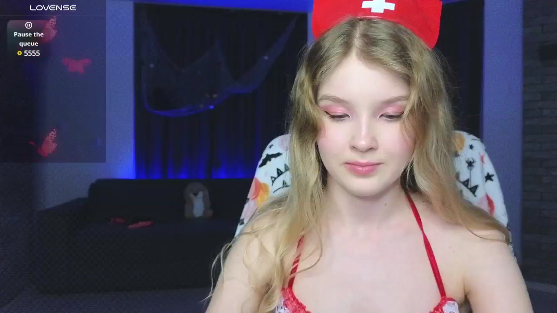 Gallery image thumbnail from Emiliya_Cute's myfreecams stream on, 11/06/2024, 19:29 image 1 of 20