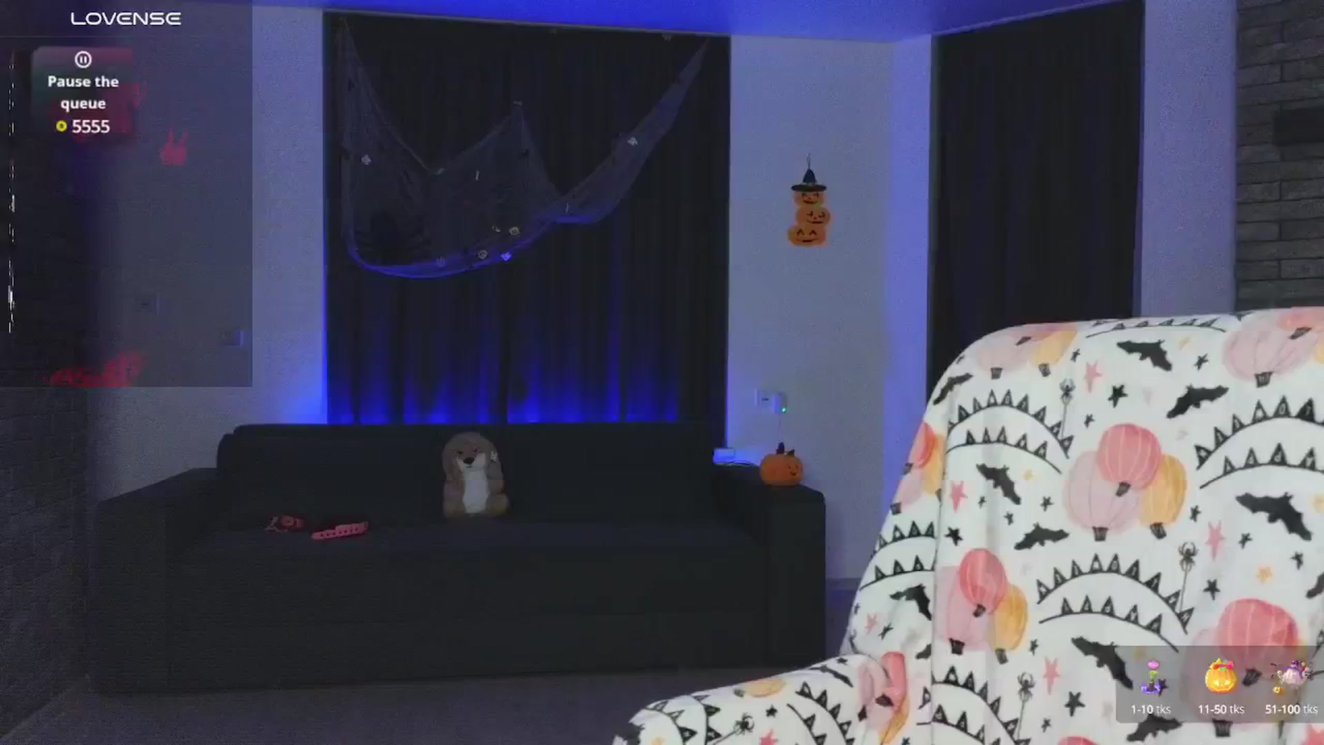 Gallery image thumbnail from Emiliya_Cute's myfreecams stream on, 11/06/2024, 19:29 image 10 of 20