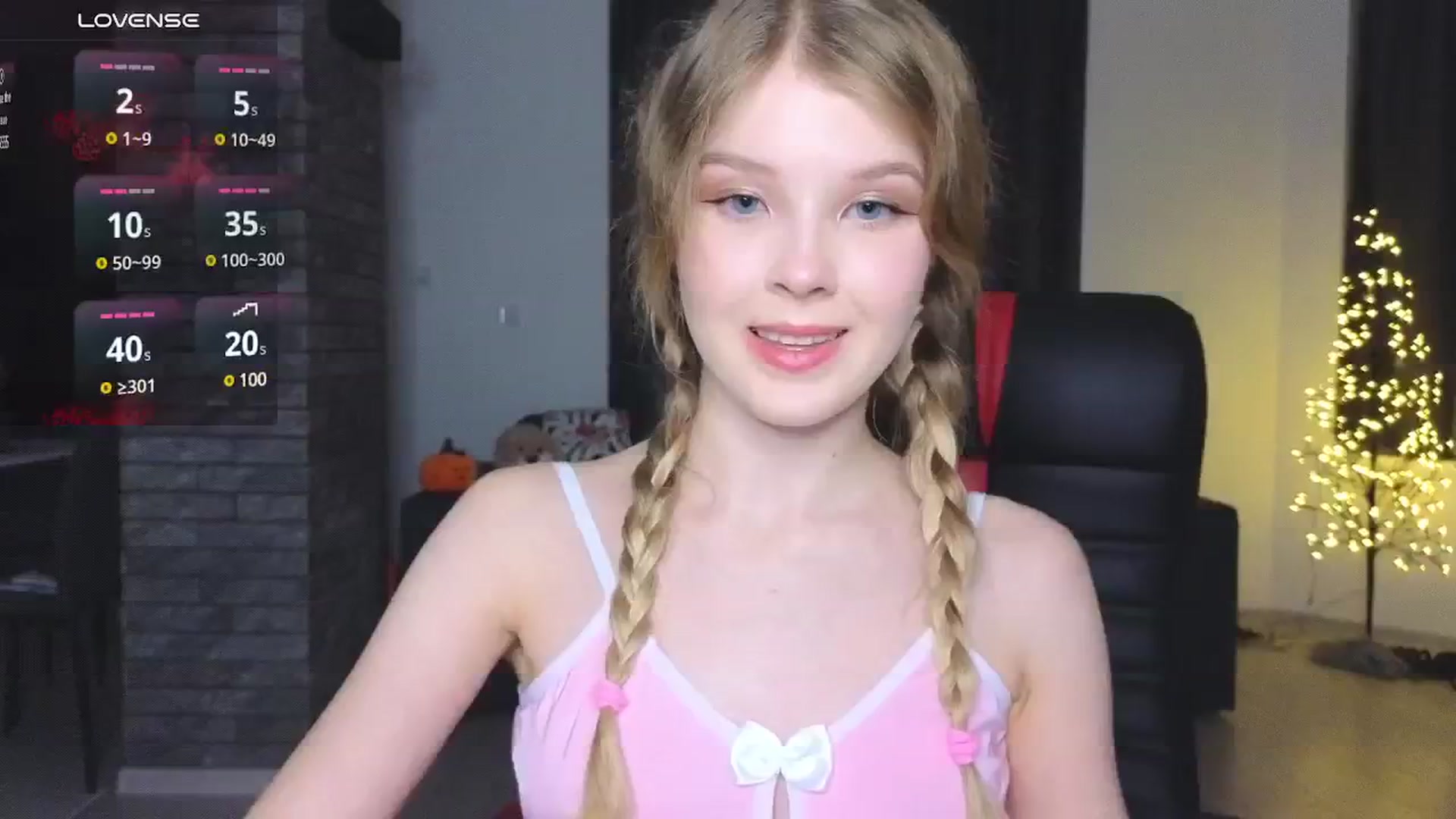 Gallery image thumbnail from Emiliya_Cute's myfreecams stream on, 11/15/2024, 15:52 image 11 of 20