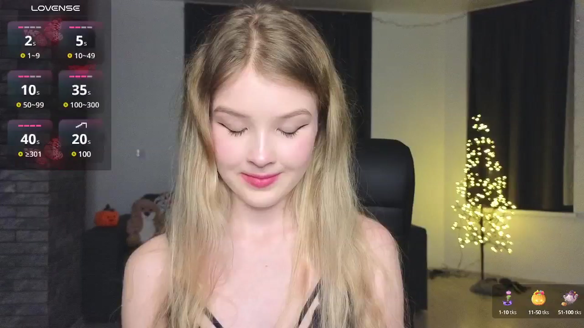 Gallery image thumbnail from Emiliya_Cute's myfreecams stream on, 11/16/2024, 15:29 image 11 of 20