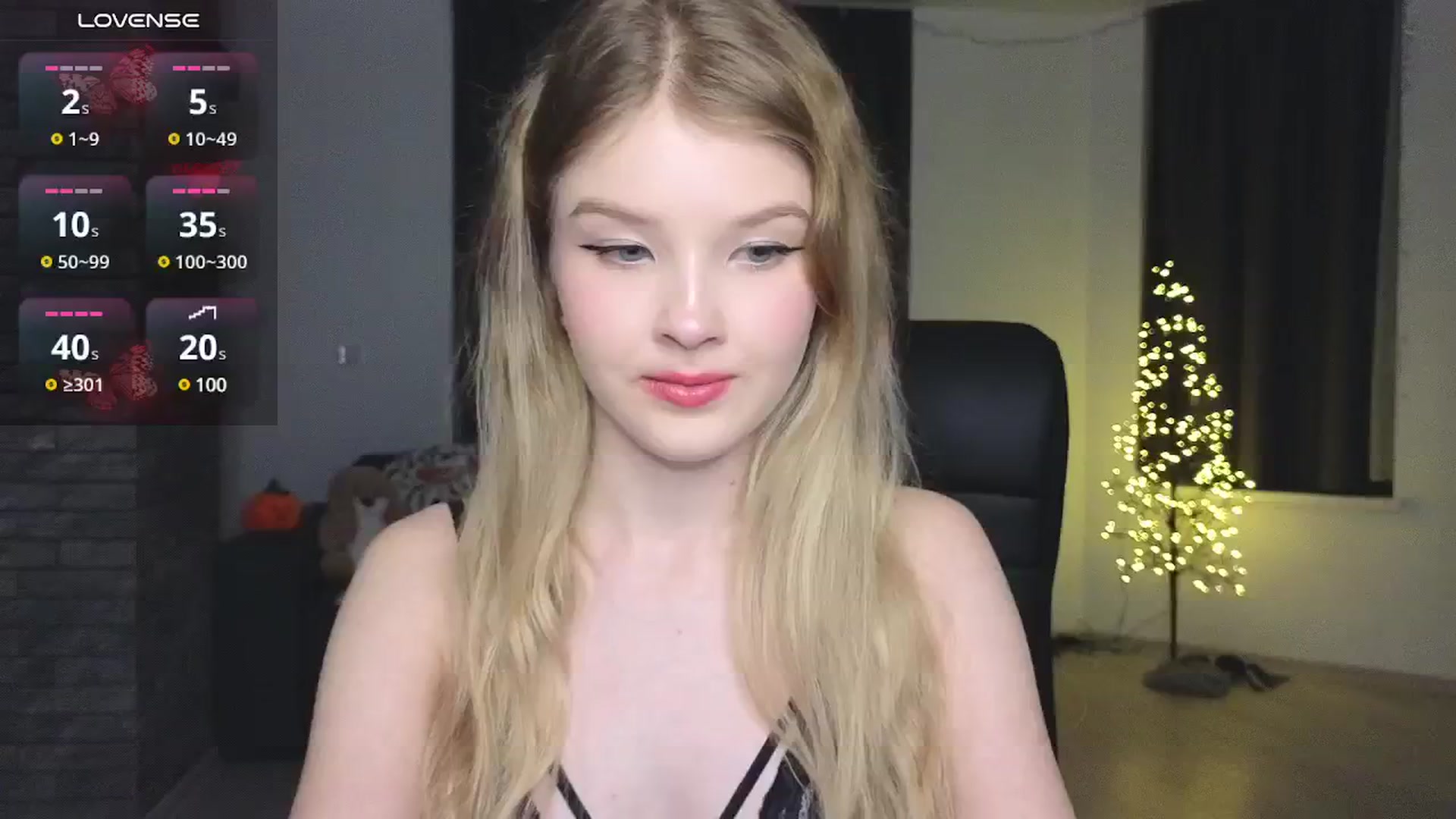 Gallery image thumbnail from Emiliya_Cute's myfreecams stream on, 11/16/2024, 15:58 image 16 of 20