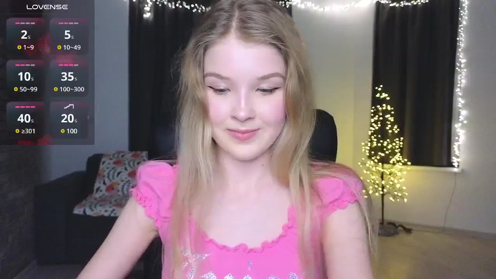 Gallery image thumbnail from Emiliya_Cute's myfreecams stream on, 11/18/2024, 17:39 image 15 of 20