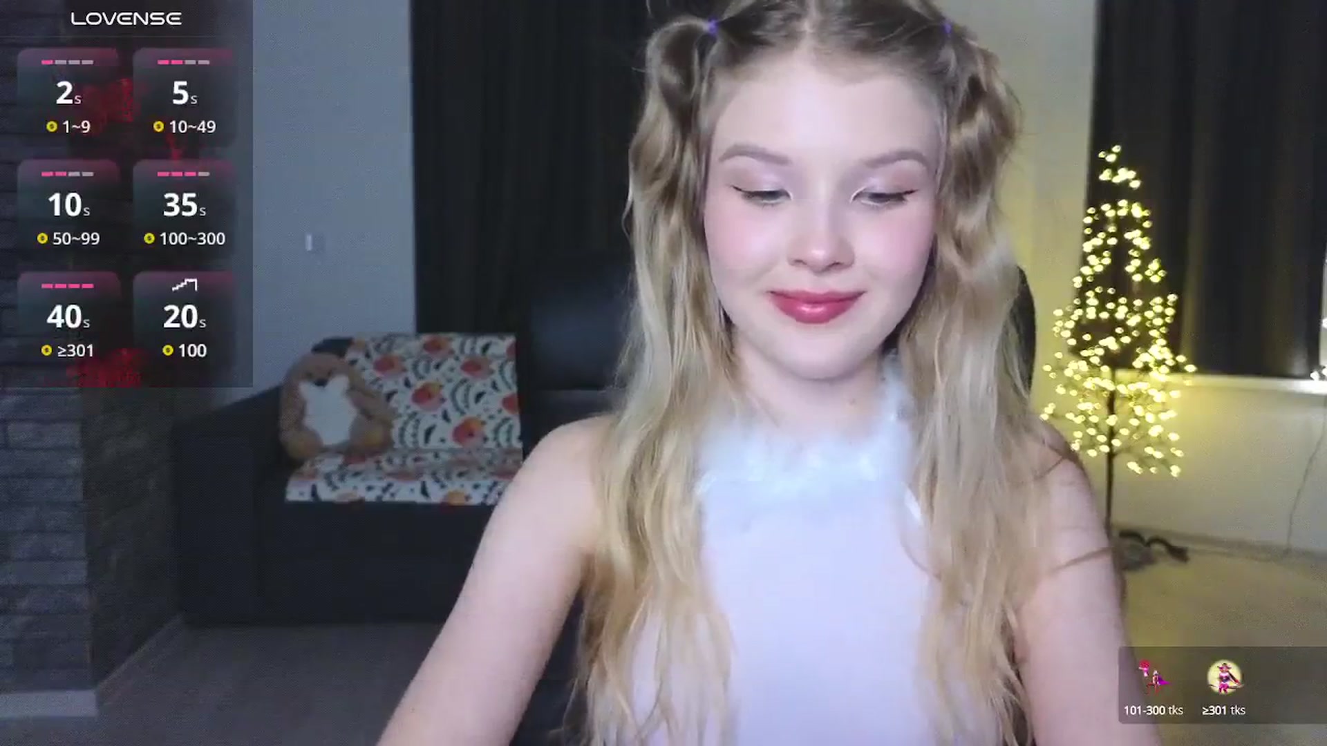 Gallery image thumbnail from Emiliya_Cute's myfreecams stream on, 11/22/2024, 15:38 image 19 of 20