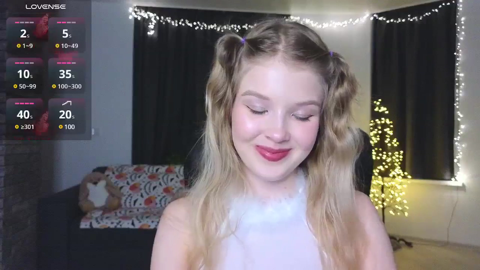 Gallery image thumbnail from Emiliya_Cute's myfreecams stream on, 11/22/2024, 15:38 image 3 of 20