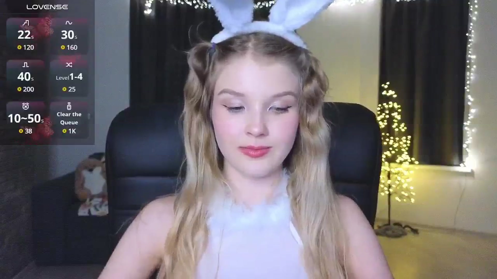 Gallery image thumbnail from Emiliya_Cute's myfreecams stream on, 11/22/2024, 19:25 image 4 of 20