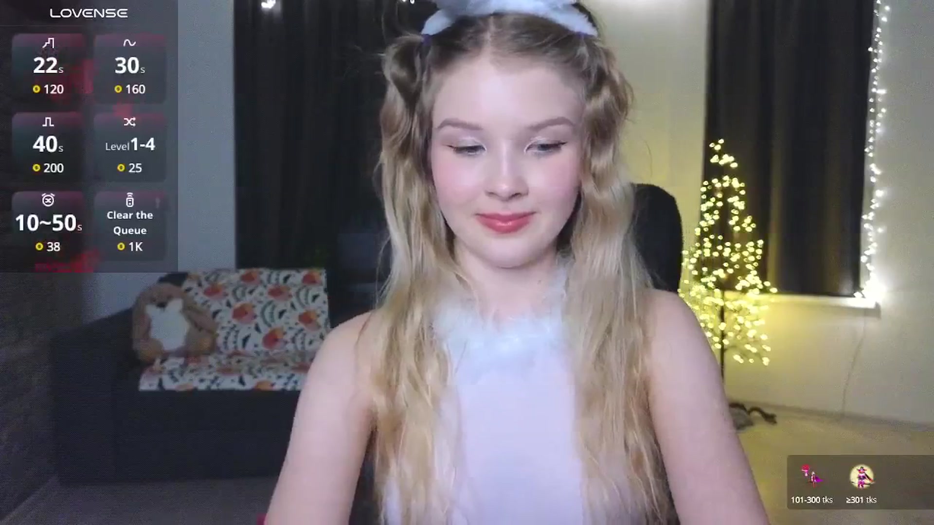 Gallery image thumbnail from Emiliya_Cute's myfreecams stream on, 11/22/2024, 19:25 image 12 of 20