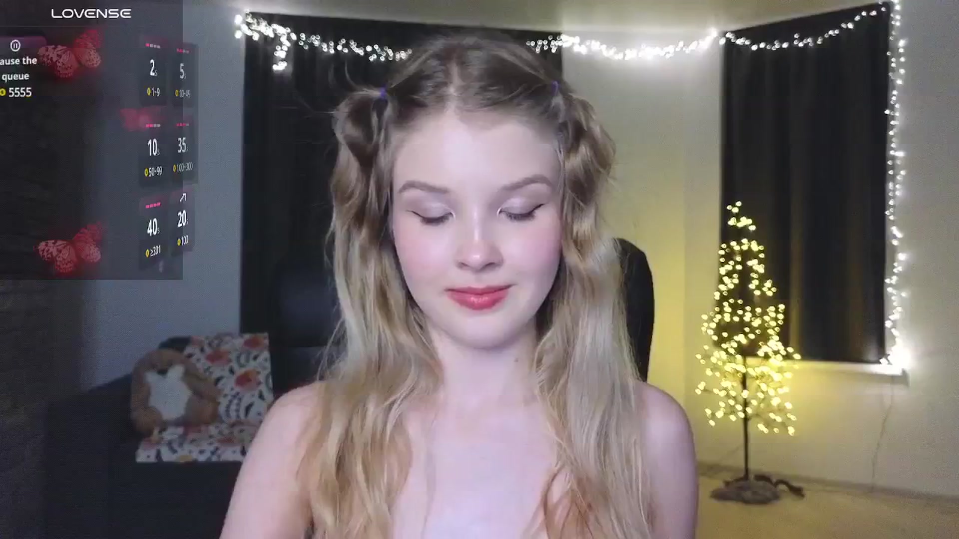 Gallery image thumbnail from Emiliya_Cute's myfreecams stream on, 11/22/2024, 19:25 image 1 of 20