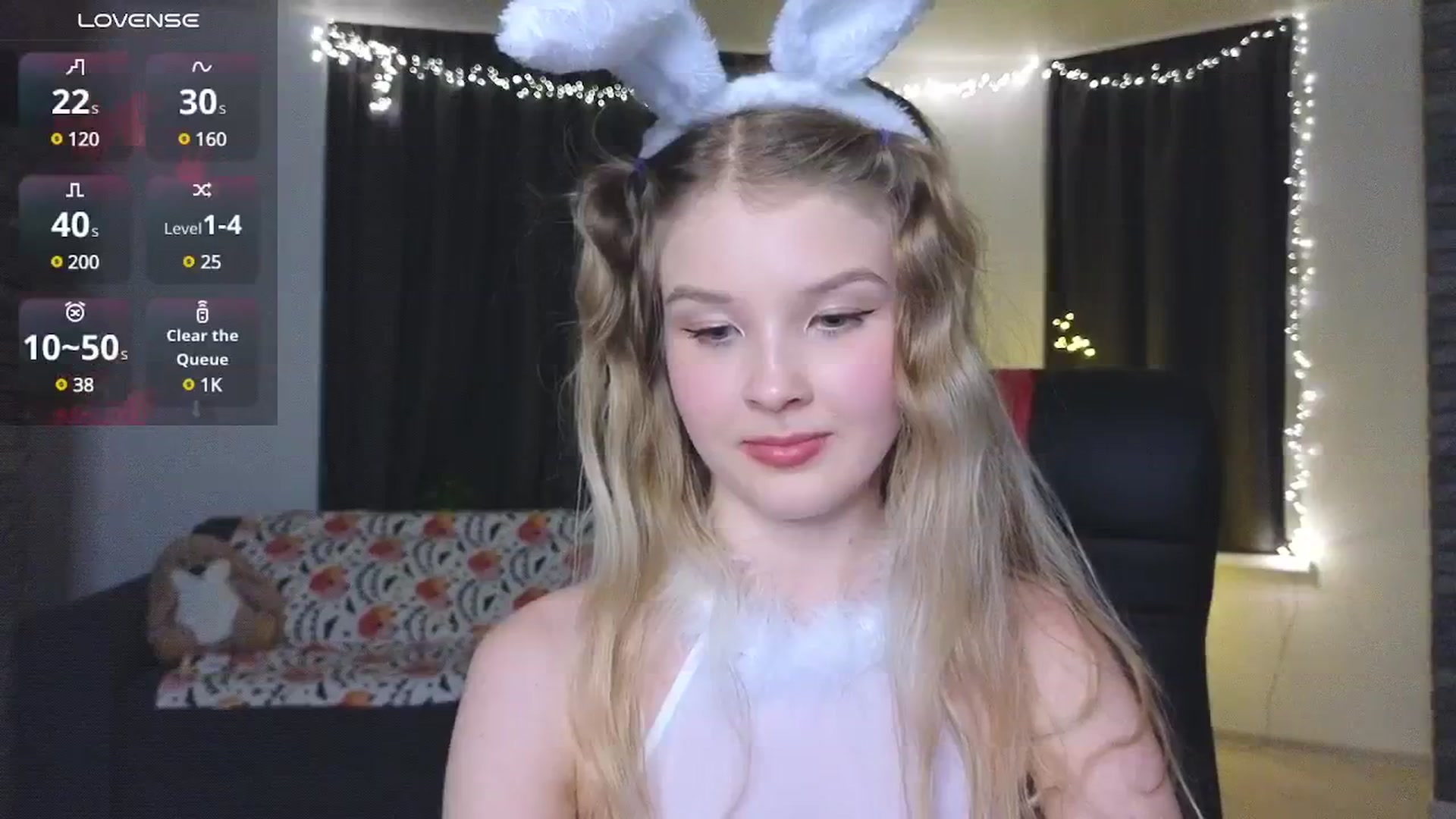 Gallery image thumbnail from Emiliya_Cute's myfreecams stream on, 11/22/2024, 19:25 image 18 of 20
