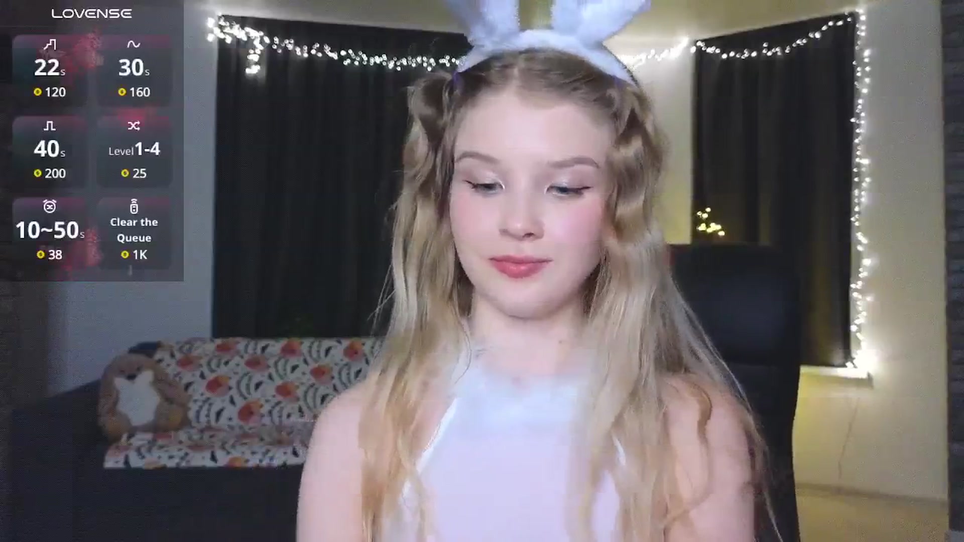 Gallery image thumbnail from Emiliya_Cute's myfreecams stream on, 11/22/2024, 19:25 image 19 of 20