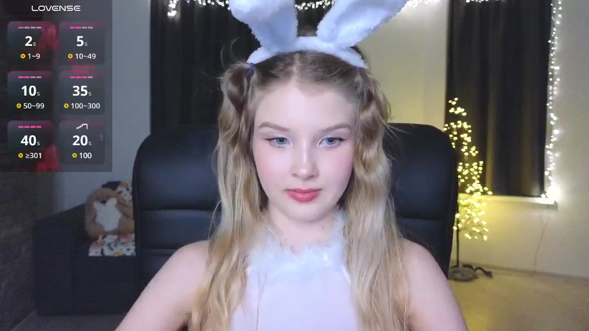 Gallery image thumbnail from Emiliya_Cute's myfreecams stream on, 11/22/2024, 19:25 image 5 of 20