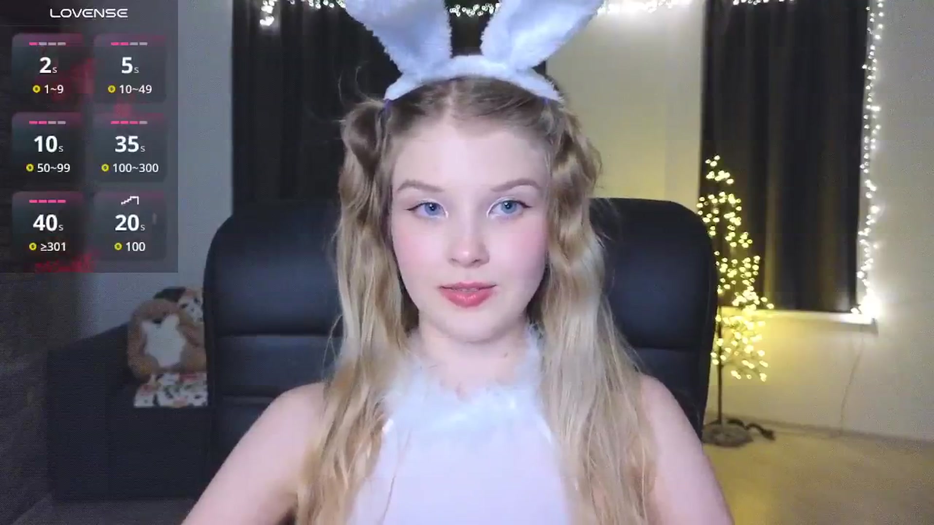 Gallery image thumbnail from Emiliya_Cute's myfreecams stream on, 11/22/2024, 19:25 image 6 of 20