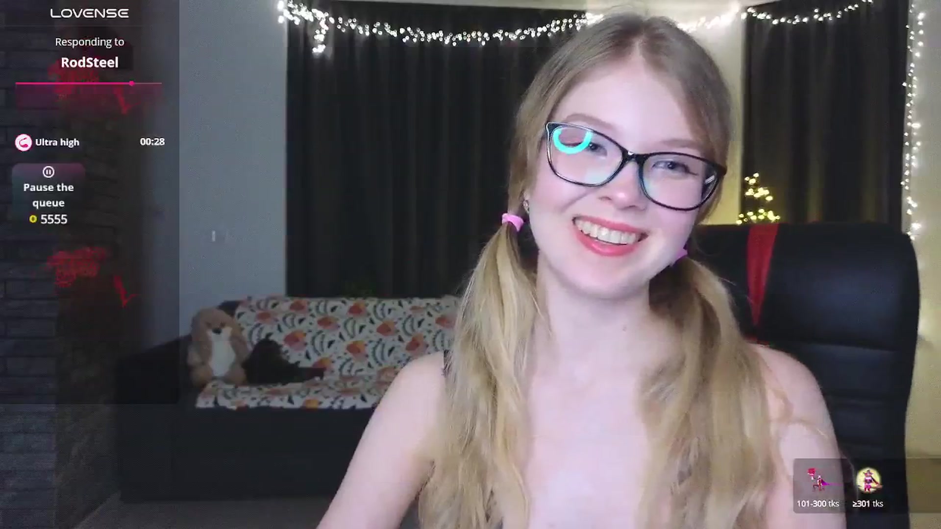 Gallery image thumbnail from Emiliya_Cute's myfreecams stream on, 11/28/2024, 18:05 image 20 of 20